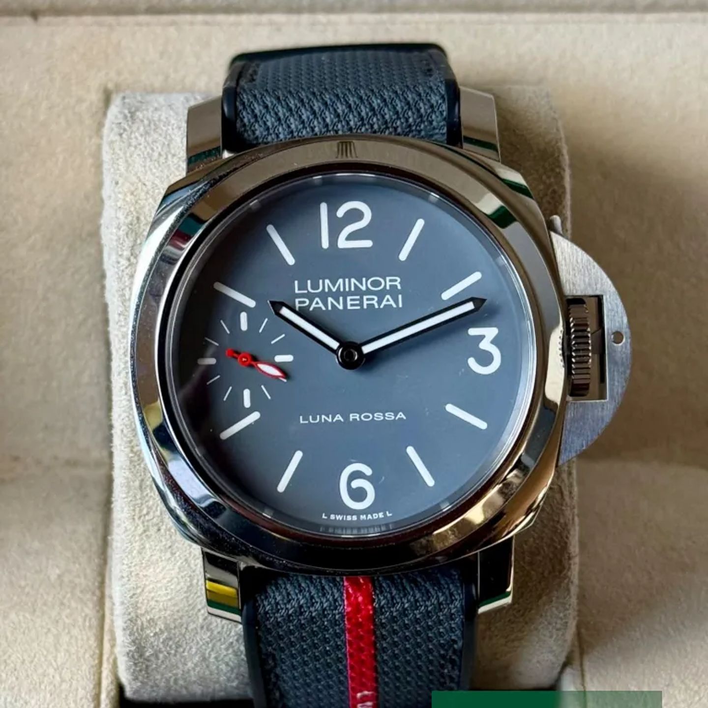 Panerai Luminor Base Logo PAM01653 (2026) - 44mm Staal (2/6)