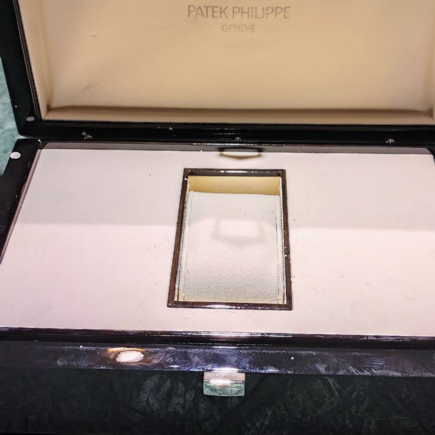 Patek Philippe Calatrava 6000G - (6/6)