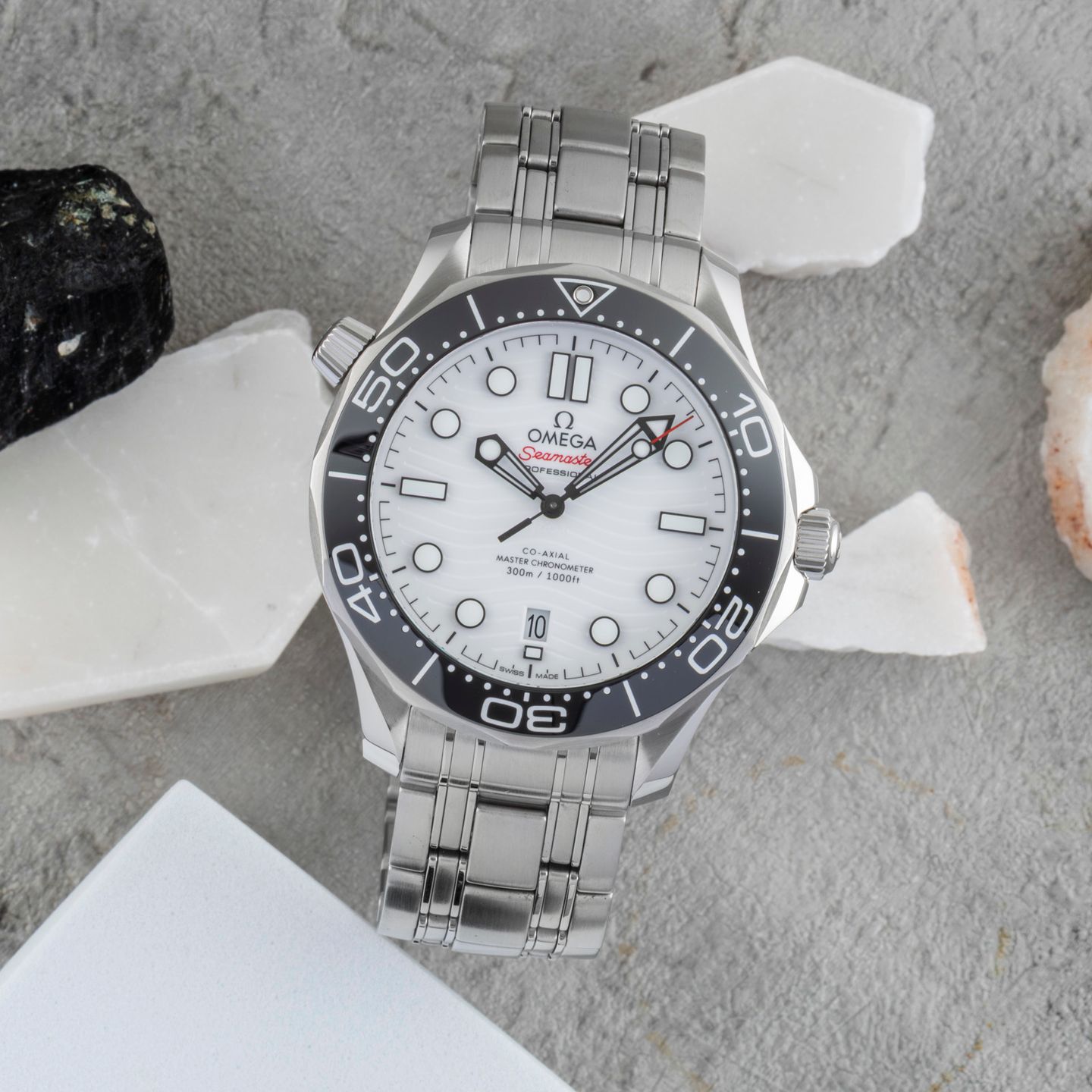 Omega Seamaster Diver 300 M 210.30.42.20.04.001 (Unknown (random serial)) - White dial 42 mm Steel case (1/8)