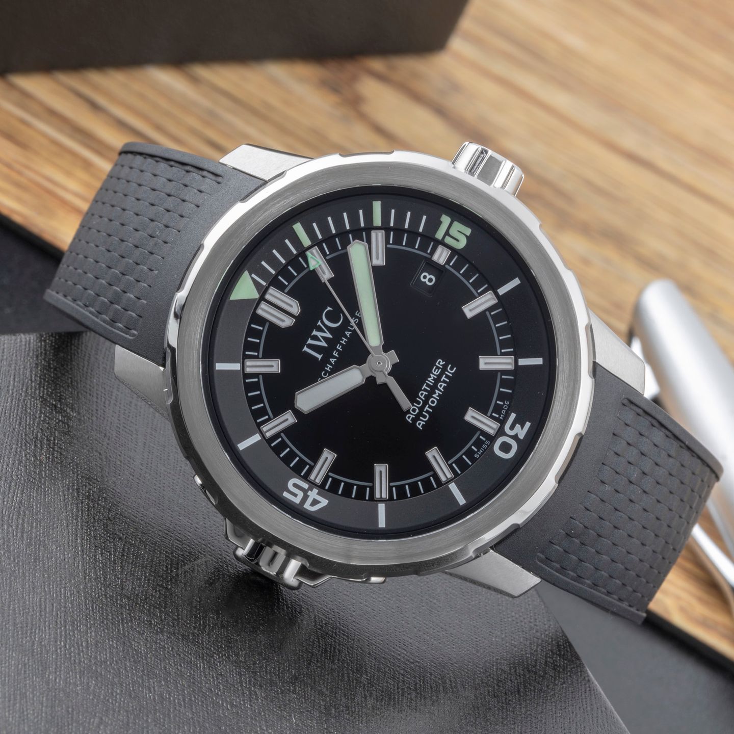 IWC Aquatimer Automatic IW329002 (Unknown (random serial)) - Black dial 42 mm Steel case (2/8)