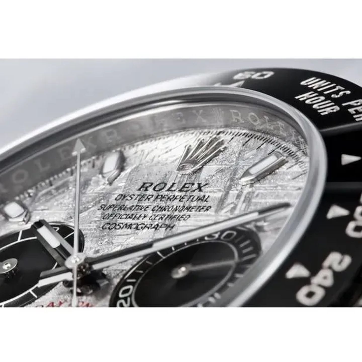 Rolex Daytona 116519LN (2023) - Silver dial 40 mm White Gold case (2/6)