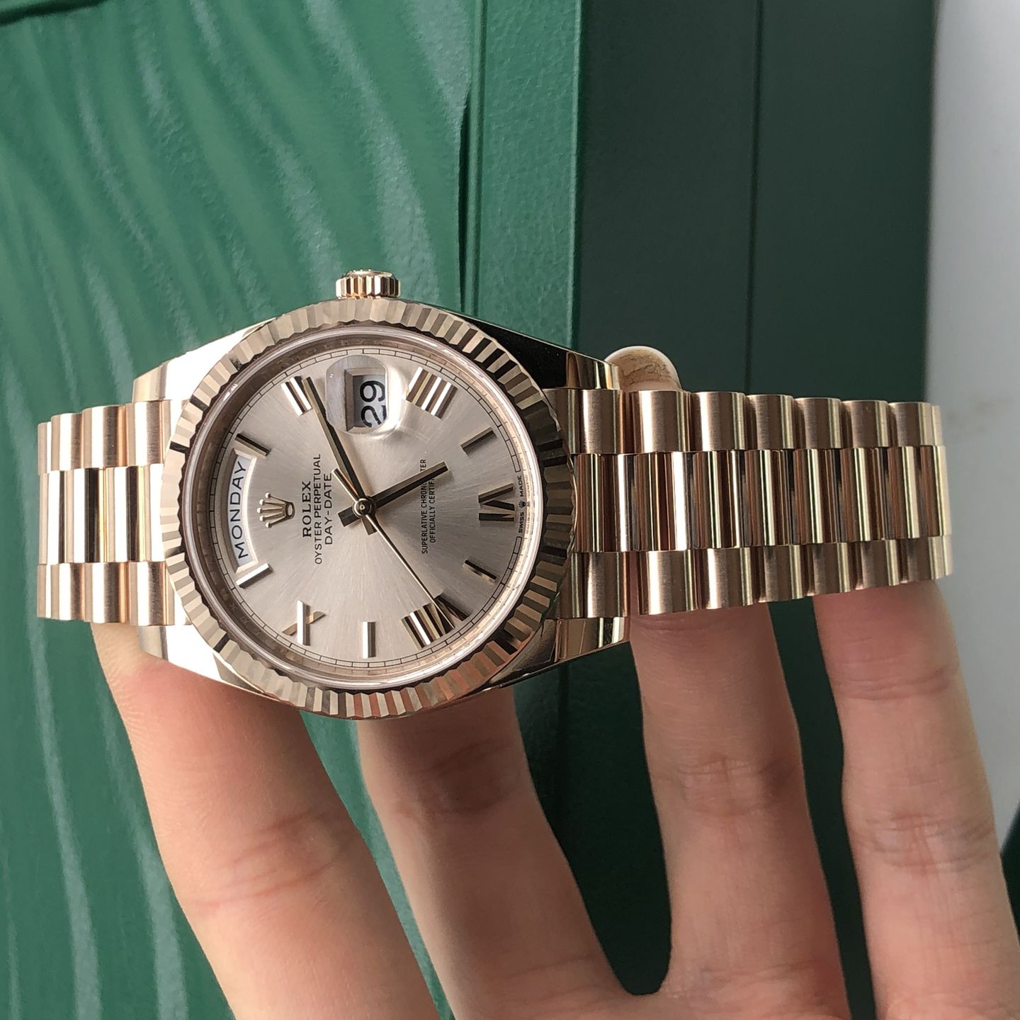 Rolex Day-Date 40 228235 (Onbekend (willekeurig serienummer)) - Roze wijzerplaat 40mm Roségoud (8/8)