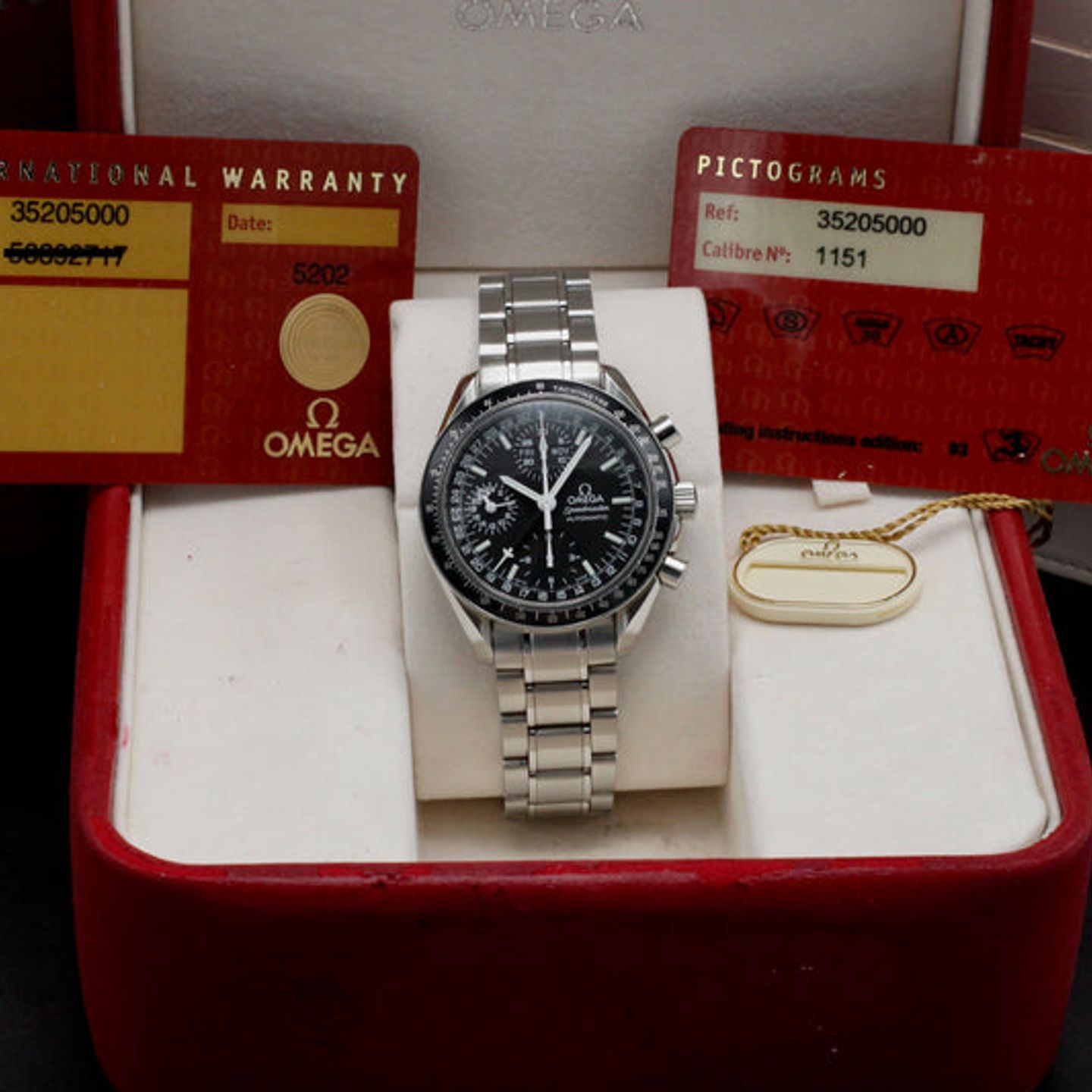 Omega Speedmaster Day Date 3520.50.00 (1998) - Black dial 39 mm Steel case (3/7)