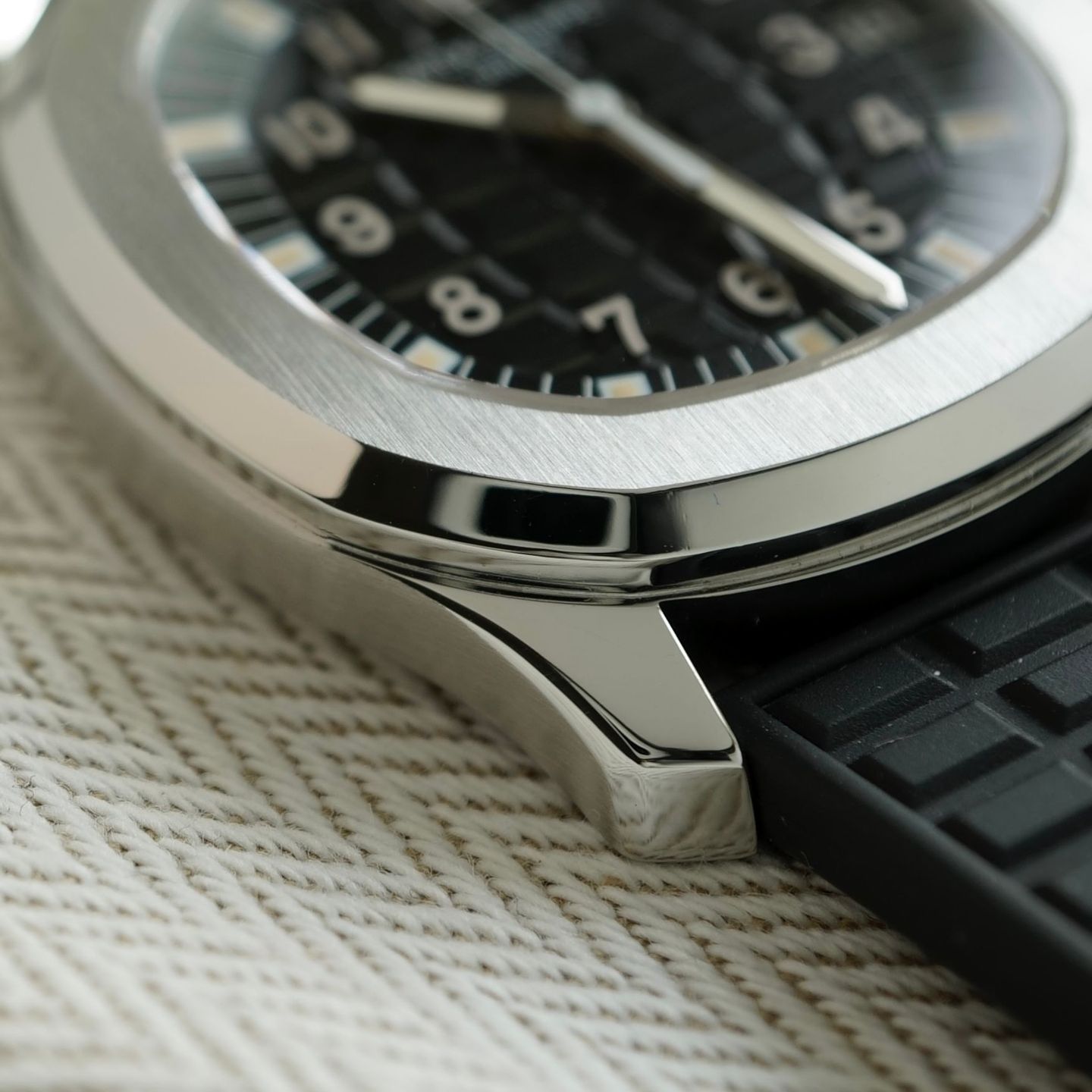 Patek Philippe Aquanaut 5065 (2001) - Black dial 39 mm Steel case (5/8)