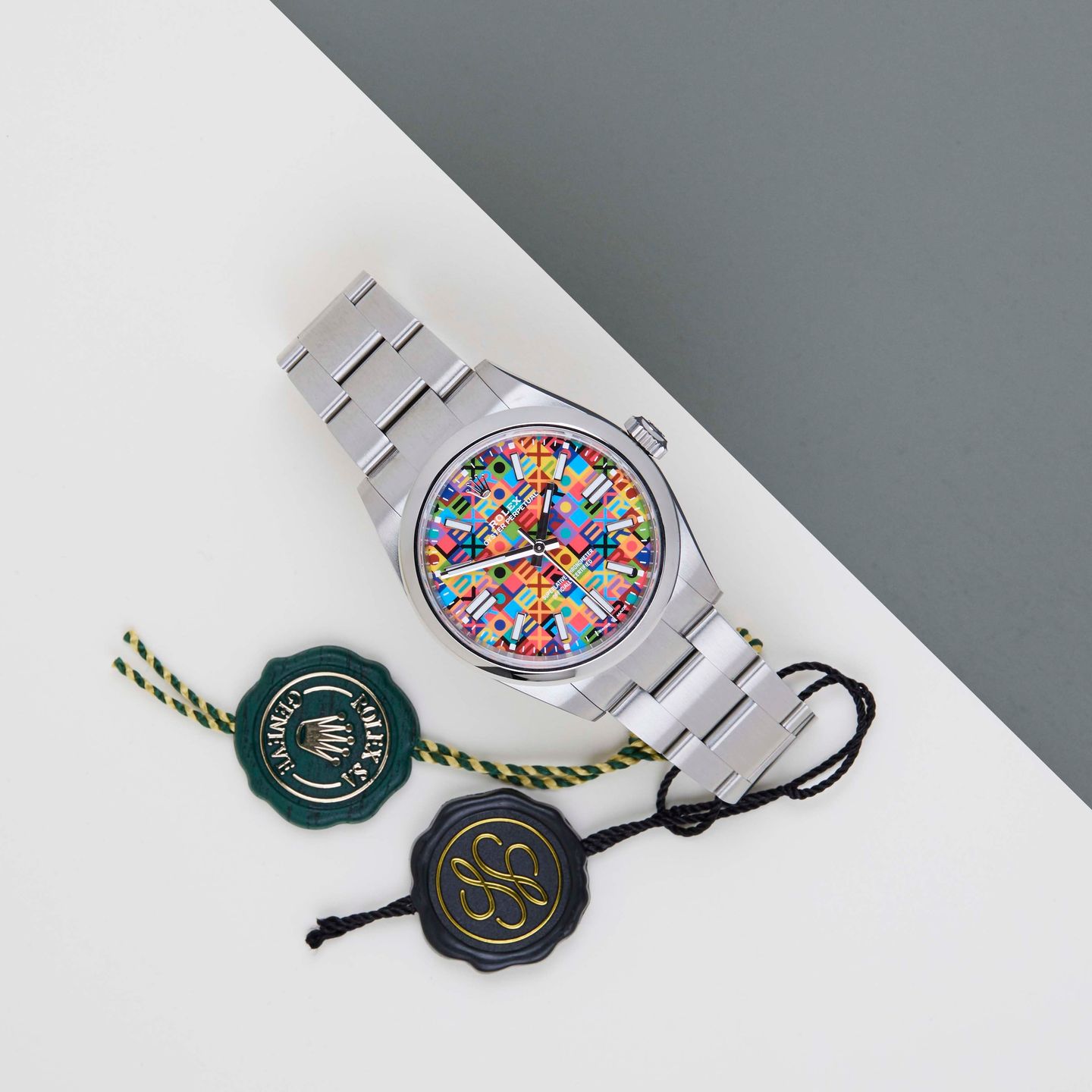 Rolex Oyster Perpetual 41 134300 (2026) - Multi-colour dial 41 mm Steel case (2/8)