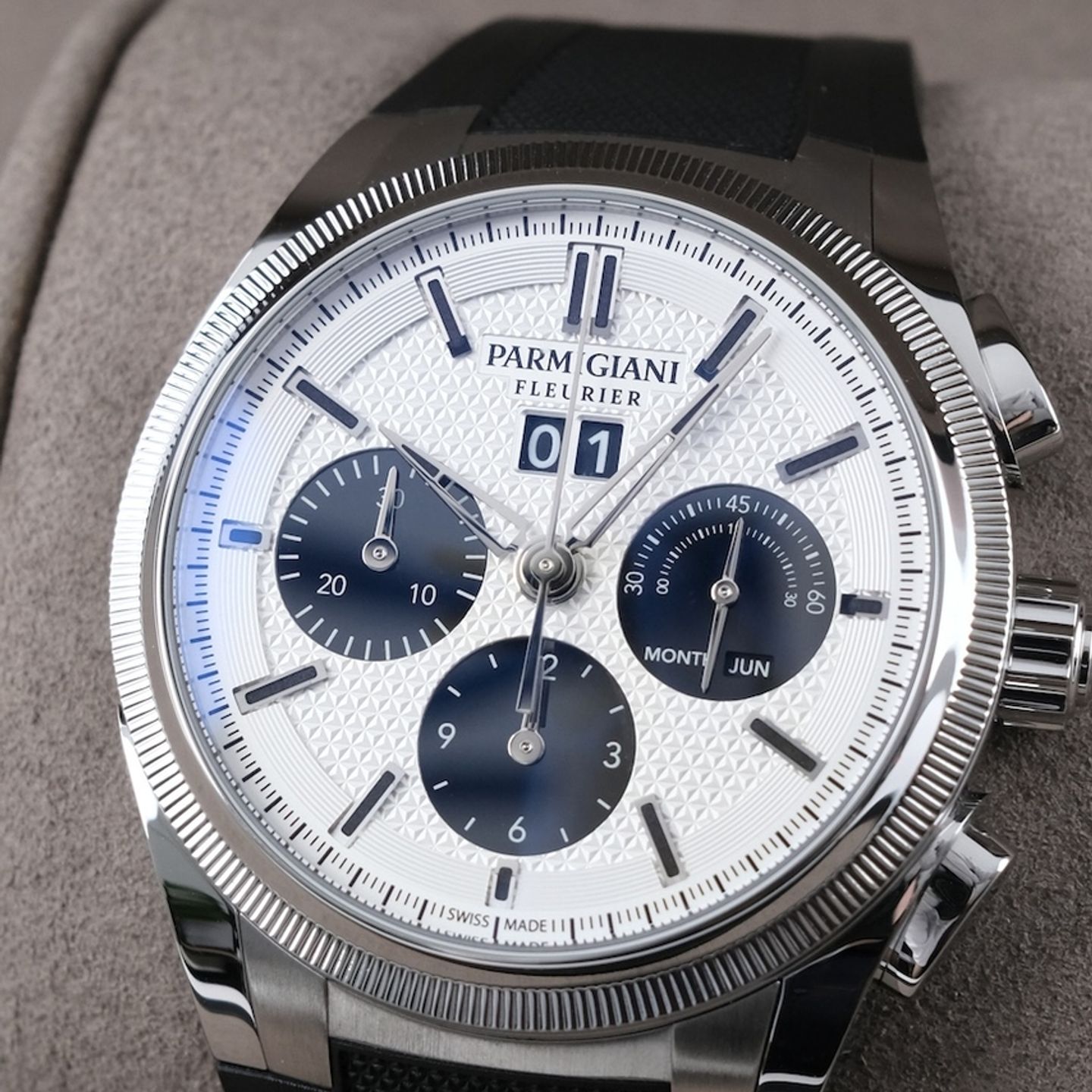Parmigiani Fleurier Tonda PFC906-0000140-B00182 (2021) - 43 mm Steel case (4/8)