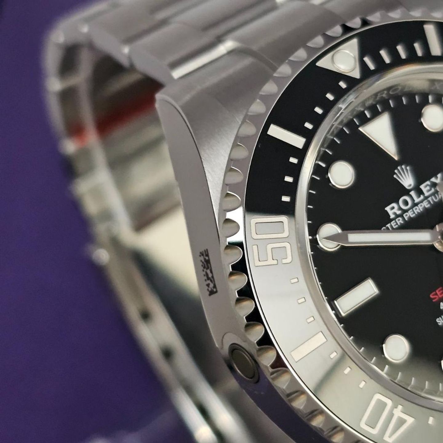 Rolex Sea-Dweller 126600 - (2/4)