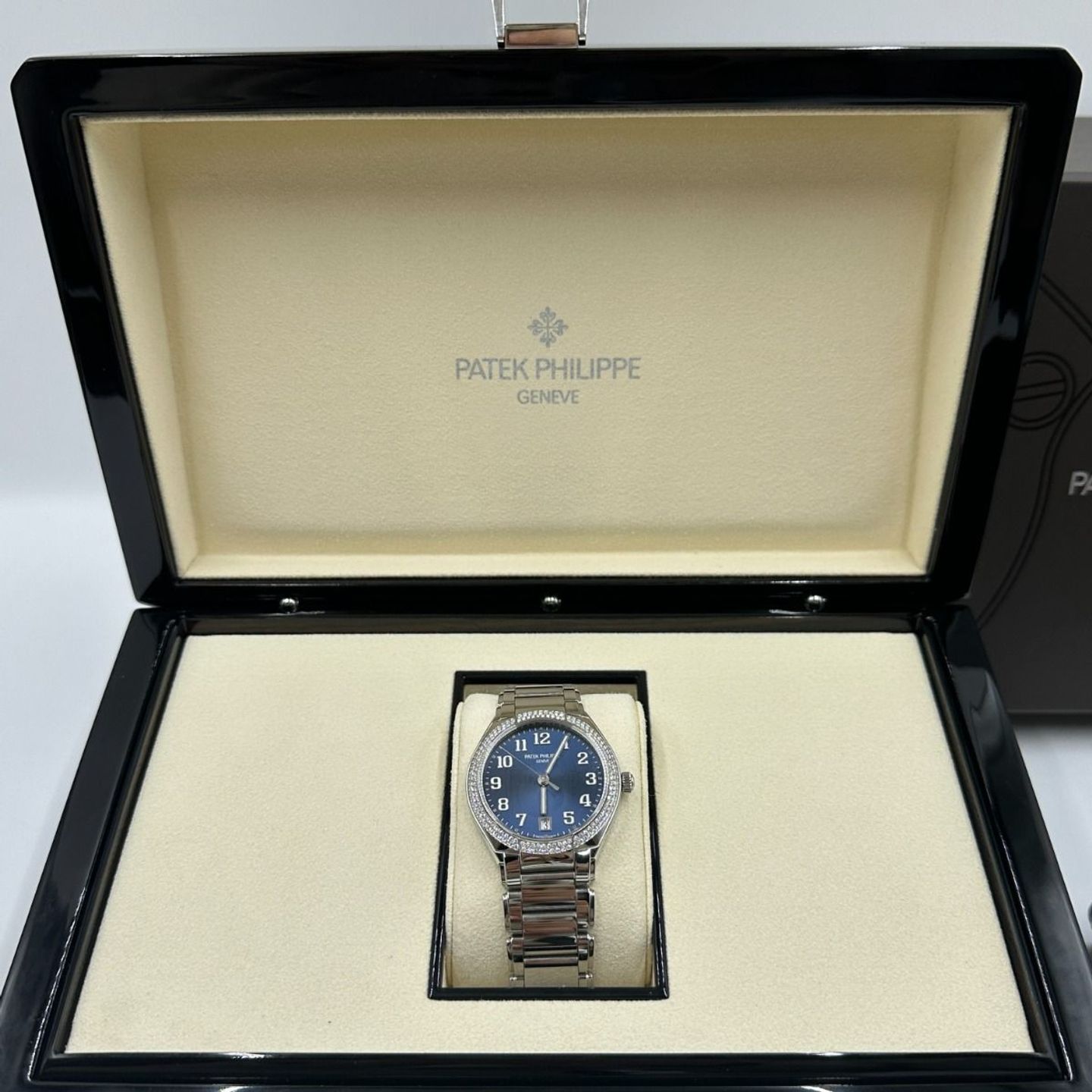 Patek Philippe Twenty~4 7300/1200A-001 (2024) - Blauw wijzerplaat 36mm Staal (4/8)