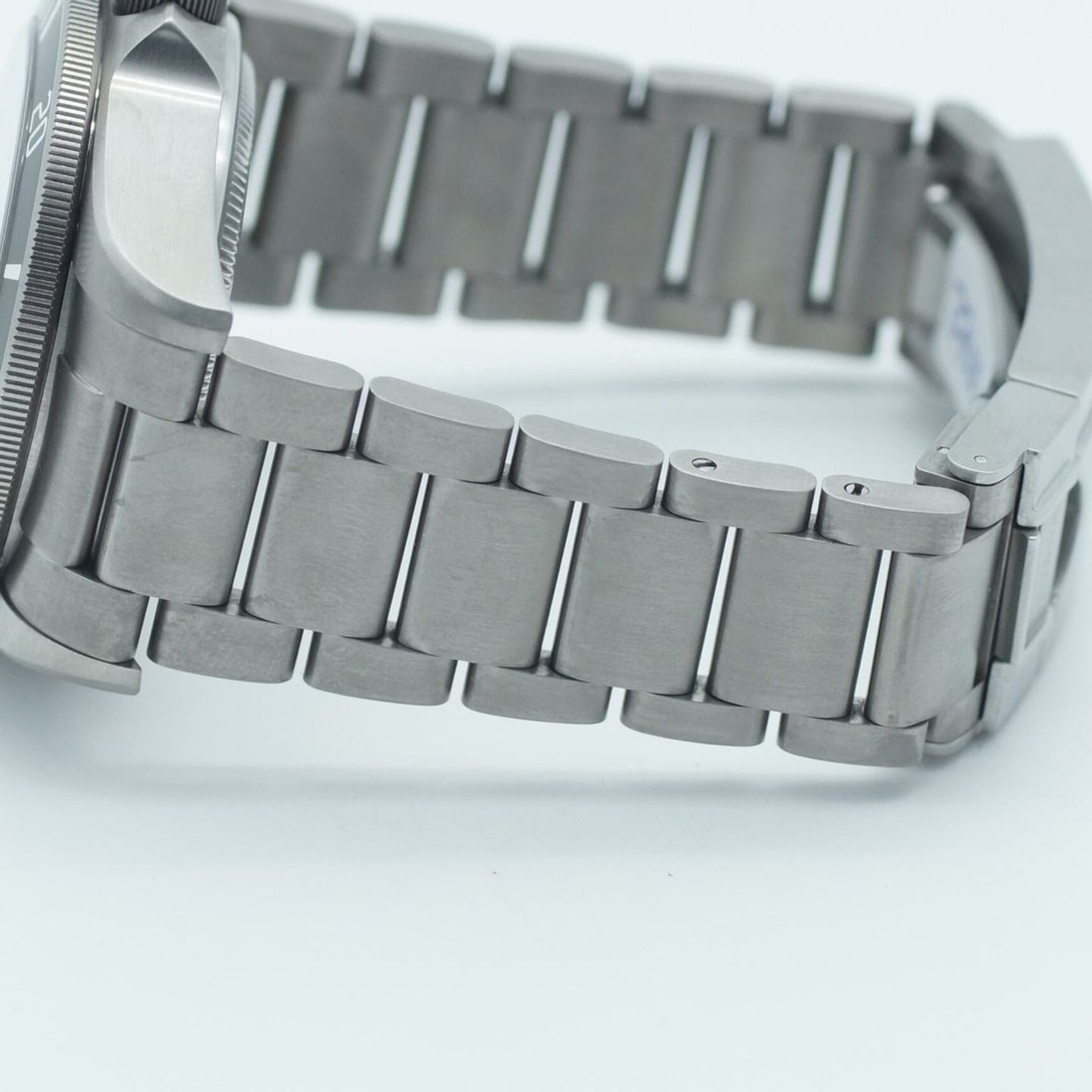 Tudor Pelagos 25600TN (2016) - Black dial 42 mm Titanium case (5/8)