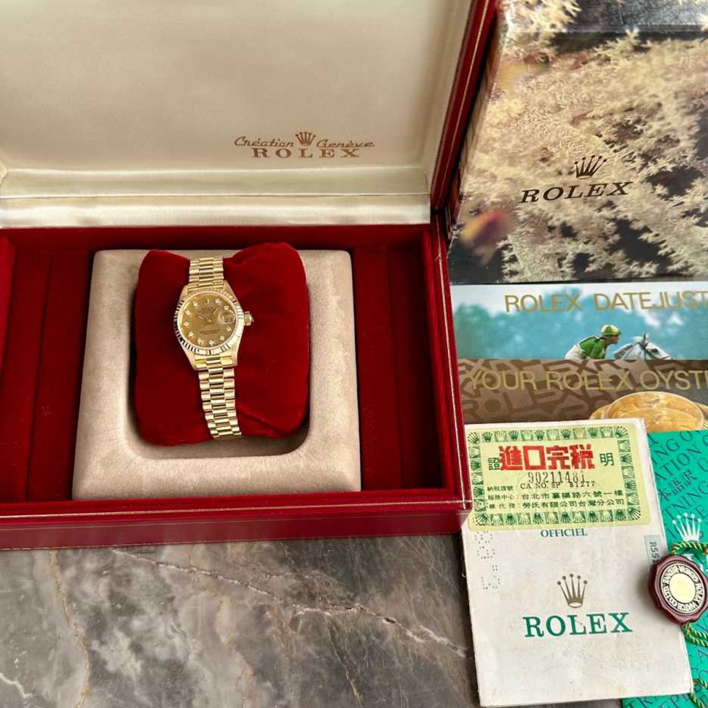 Rolex Lady-Datejust 69178 (1988) - Gold dial 26 mm Yellow Gold case (3/8)