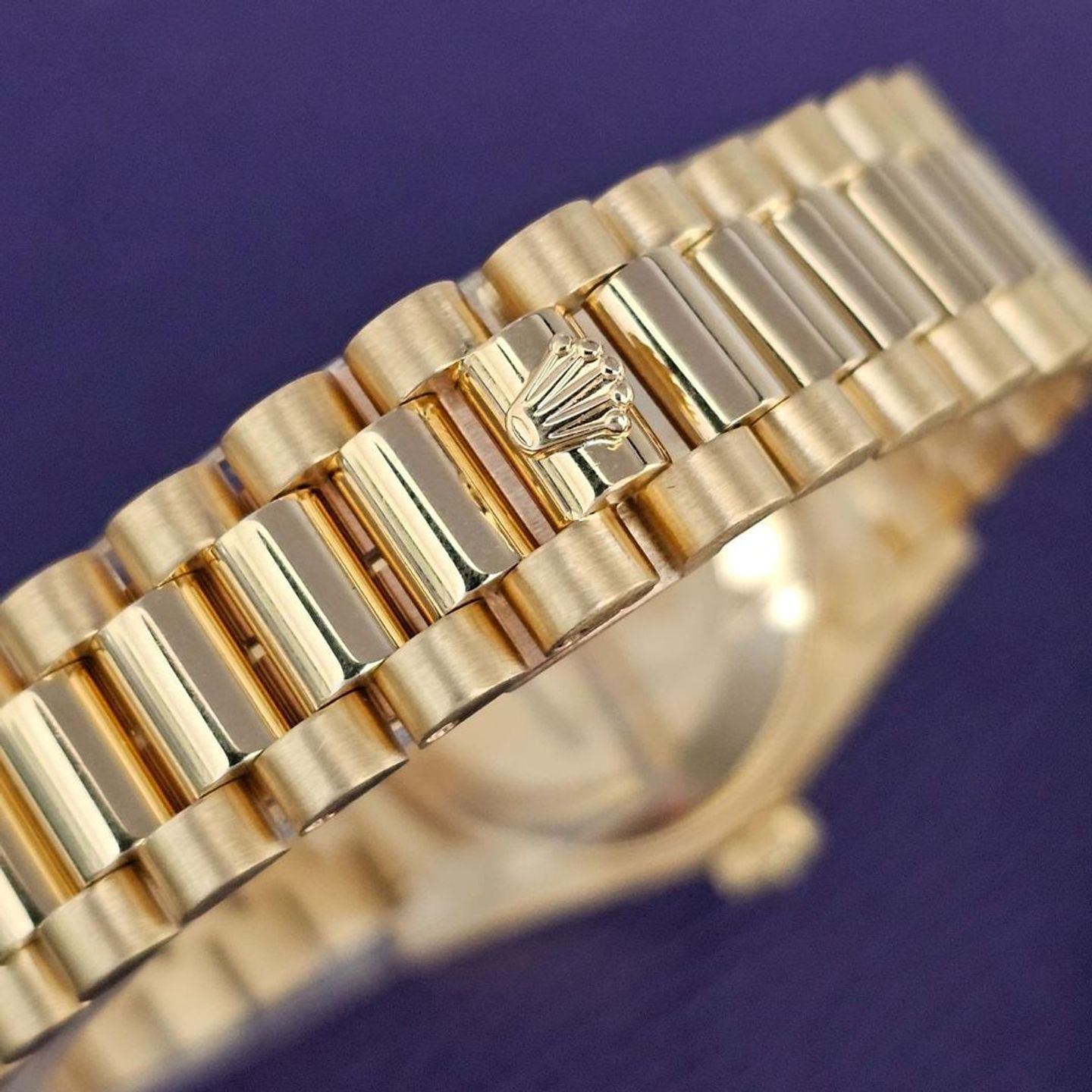 Rolex Datejust 31 68278 (1993) - Silver dial 31 mm Yellow Gold case (4/4)