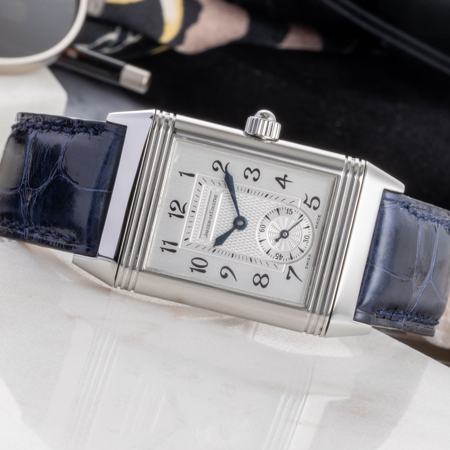 Jaeger-LeCoultre Reverso Classique Q2511410 (2004) - Zilver wijzerplaat 39mm Geelgoud (2/8)