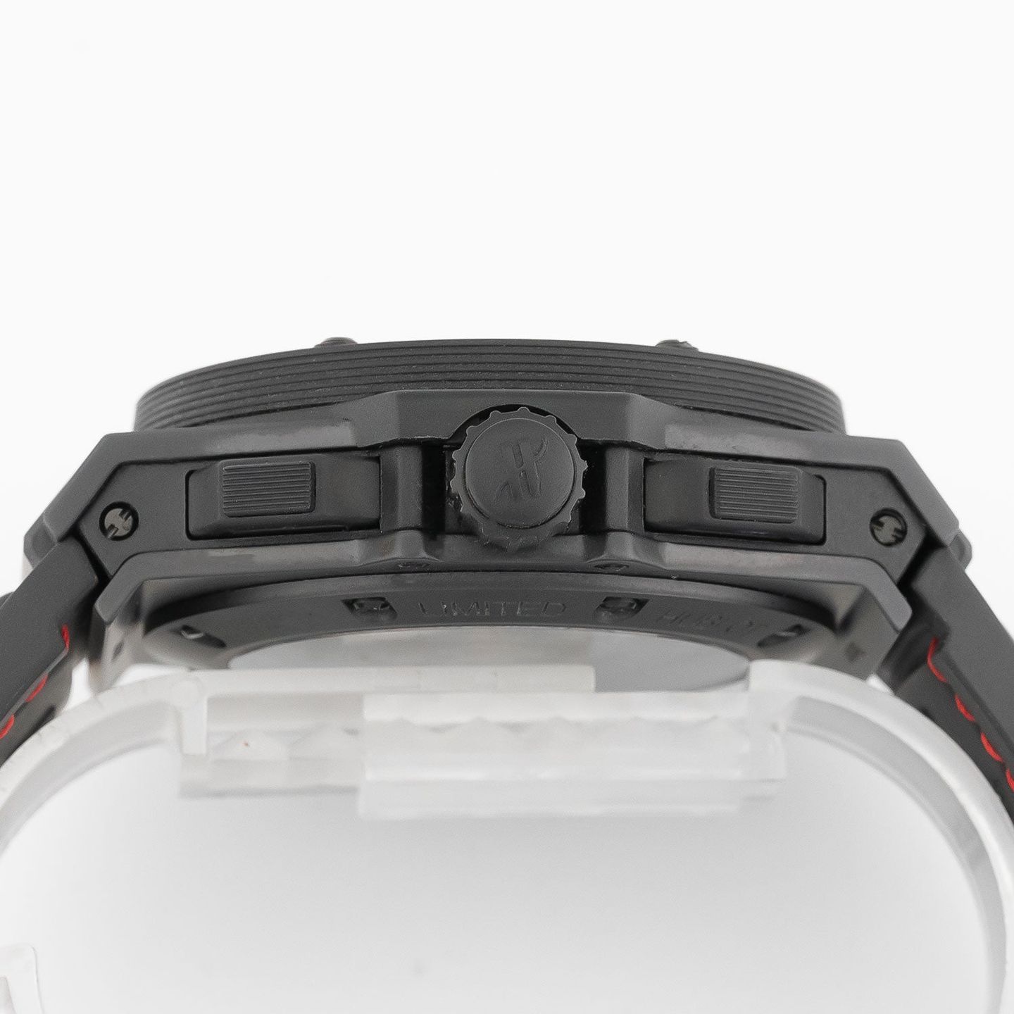 Hublot King Power 710.CI.1190.NR.CG011 (Unknown (random serial)) - Red dial 48 mm Titanium case (4/5)