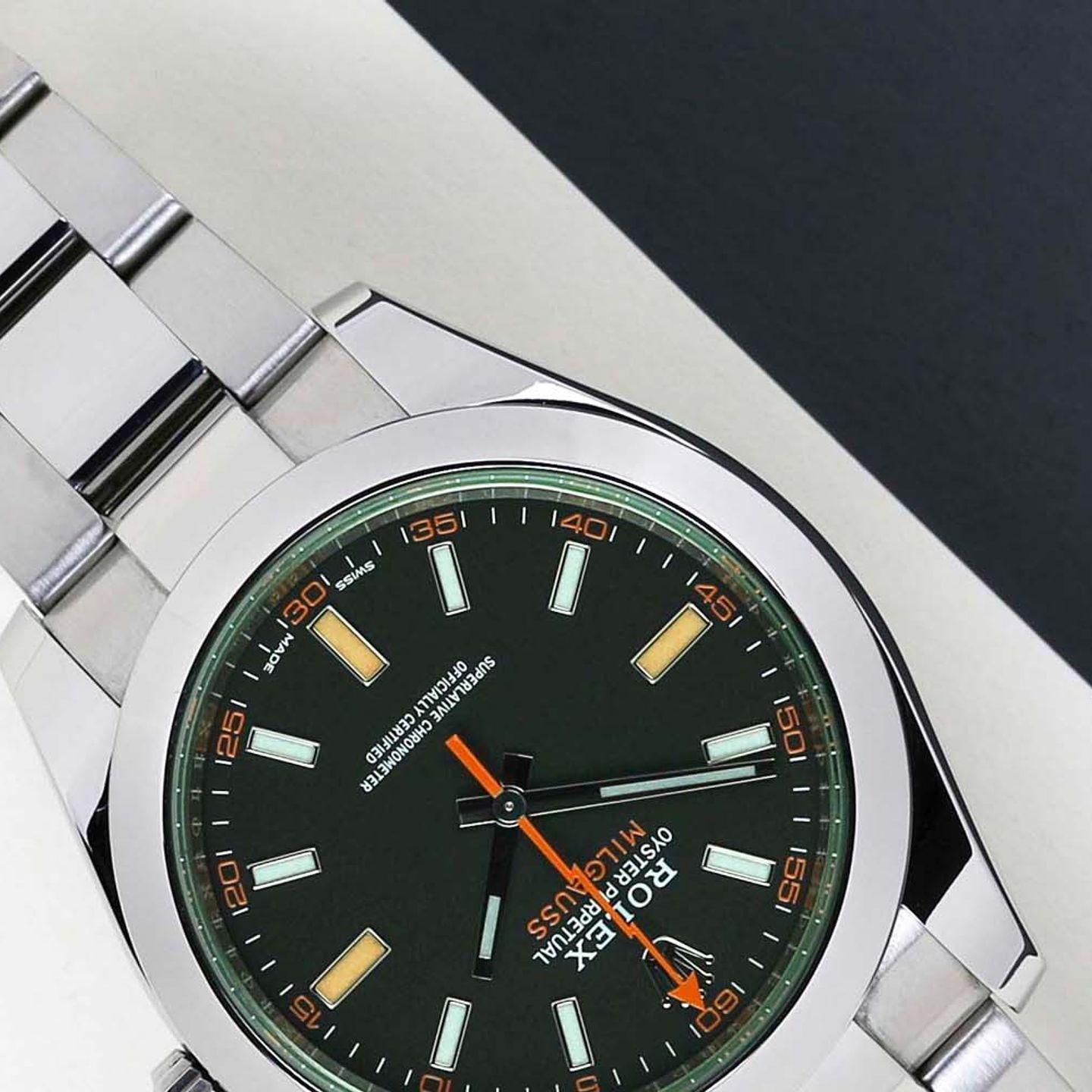 Rolex Milgauss 116400GV (2021) - Zwart wijzerplaat 40mm Staal (4/8)