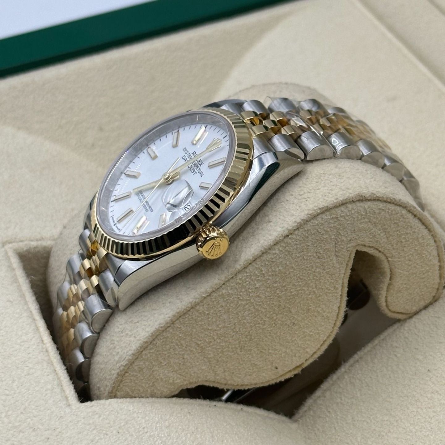 Rolex Datejust 41 126333 (2024) - White dial 41 mm Gold/Steel case (6/8)