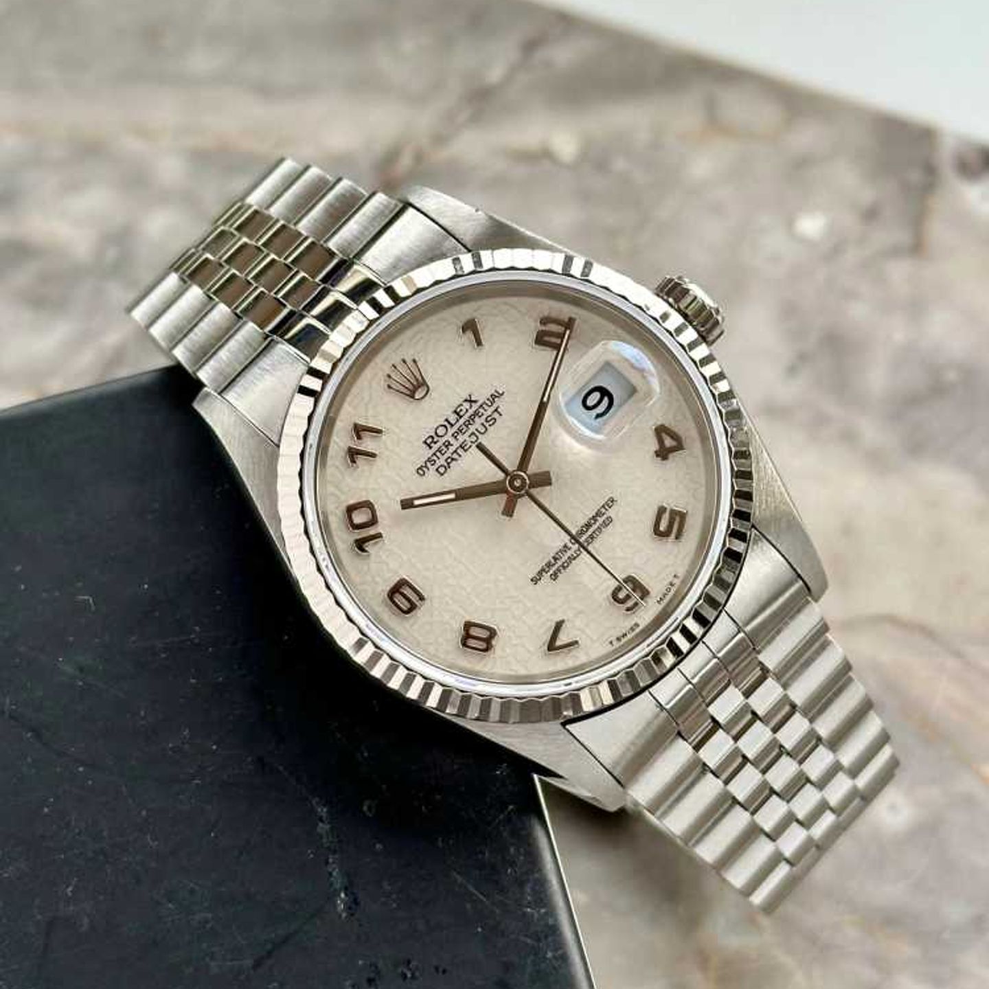 Rolex Datejust 36 16234 (1993) - White dial 36 mm Steel case (3/8)