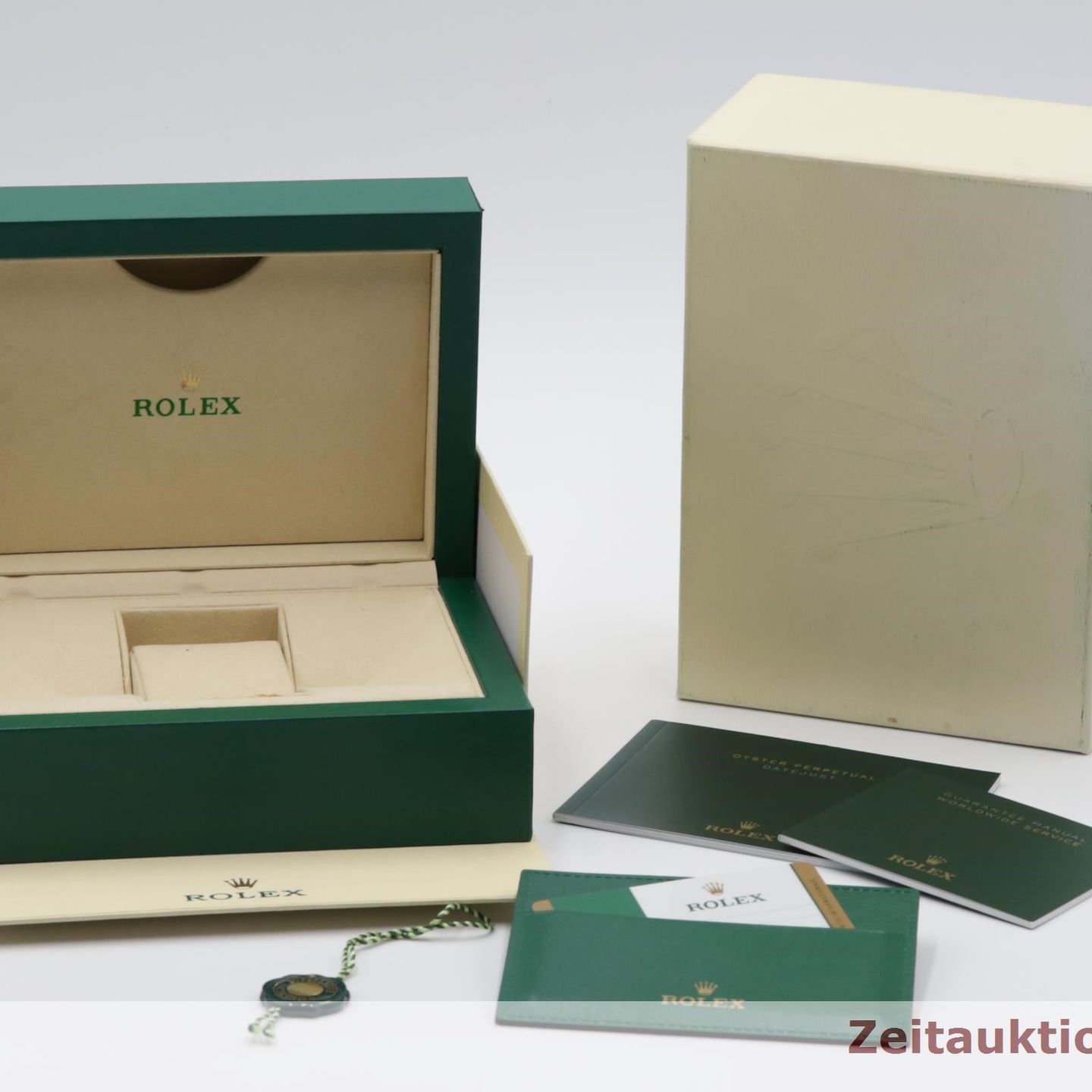 Rolex Datejust 41 126300 (Onbekend (willekeurig serienummer)) - Groen wijzerplaat 41mm Staal (8/8)
