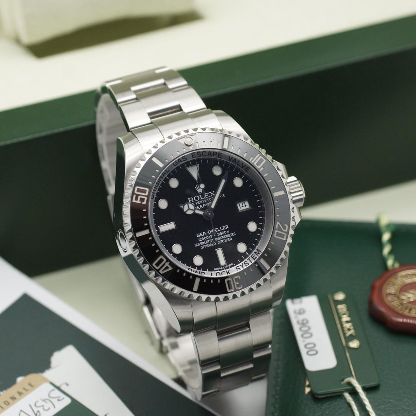 Rolex Sea-Dweller Deepsea 116660 (2014) - 44mm Staal (1/8)