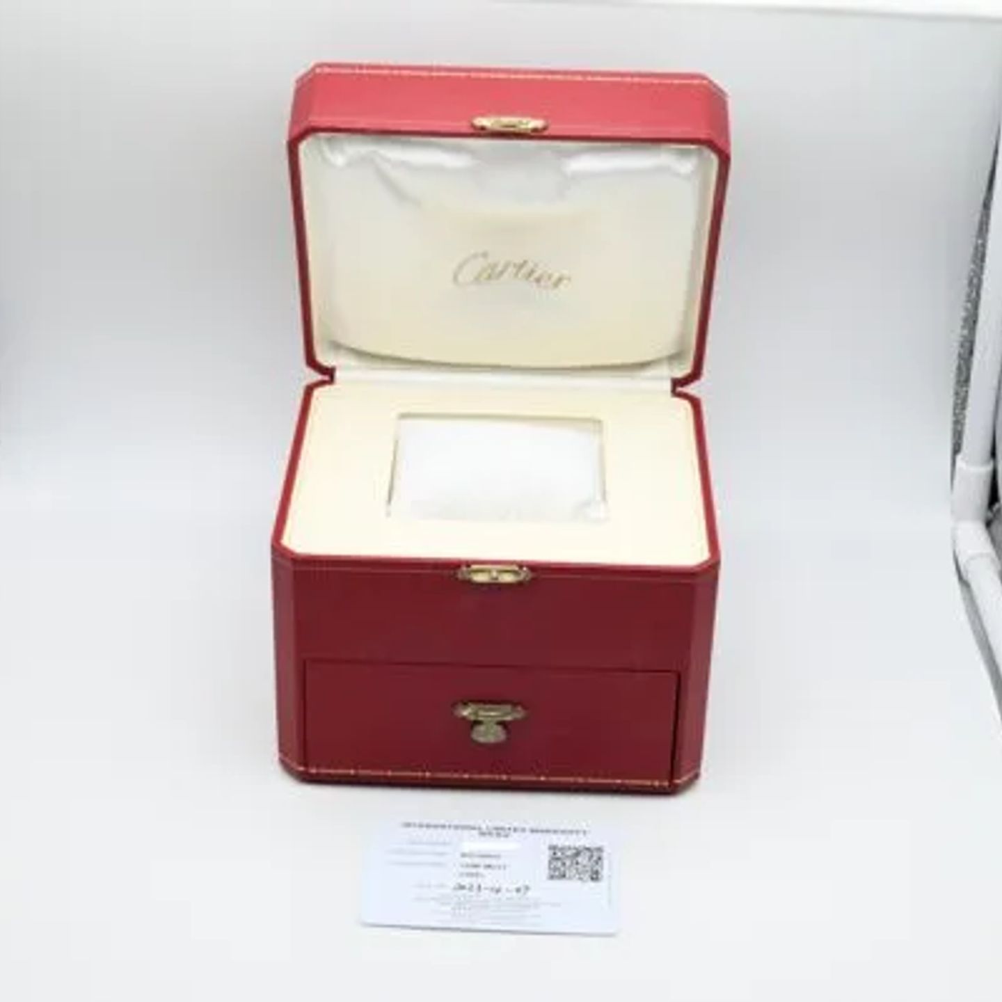 Cartier Tank WSTA0052 (2023) - White dial 34 mm Steel case (2/8)