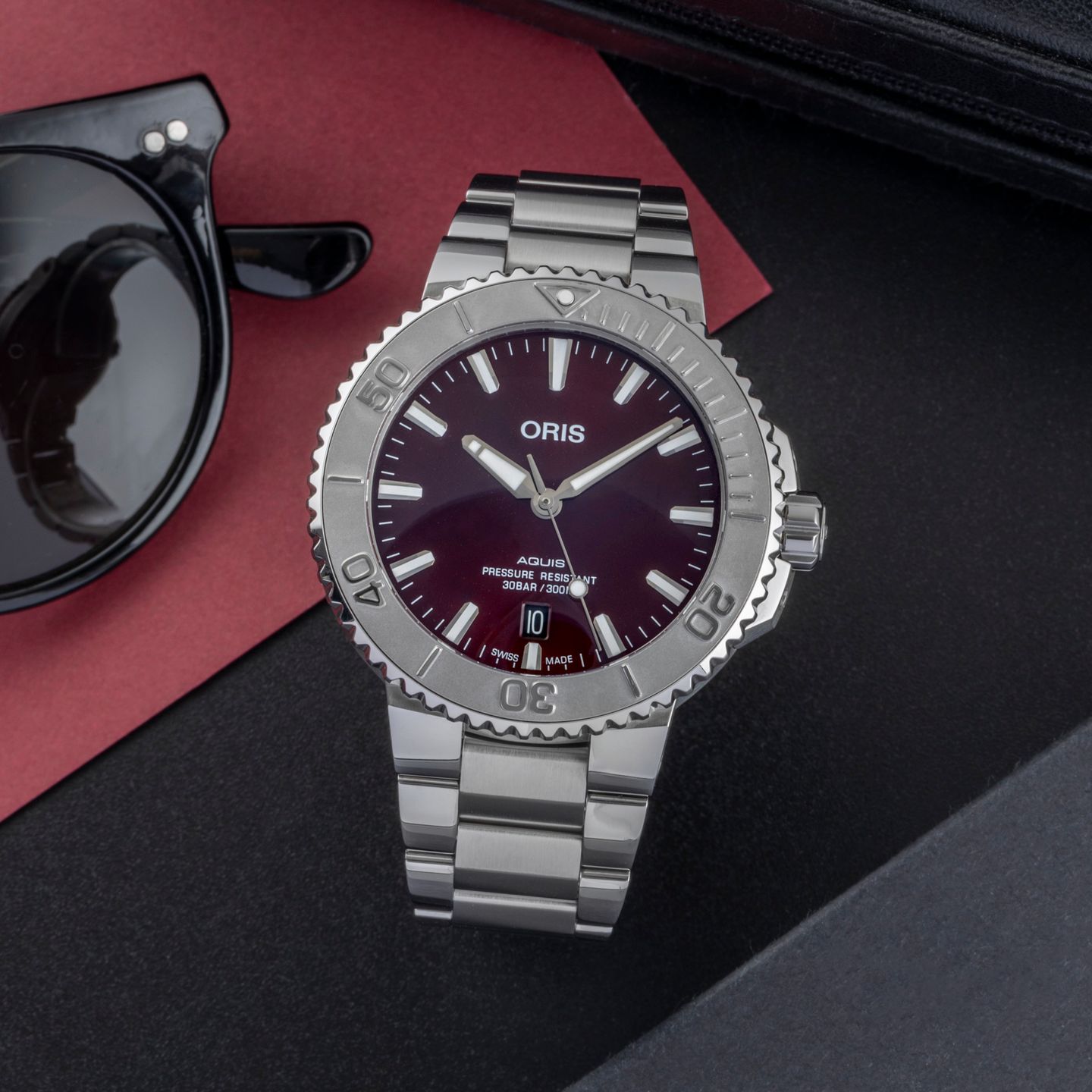 Oris Aquis Date 01 733 7766 4158-07 8 22 05PEB (Onbekend (willekeurig serienummer)) - Rood wijzerplaat 42mm Staal (1/8)