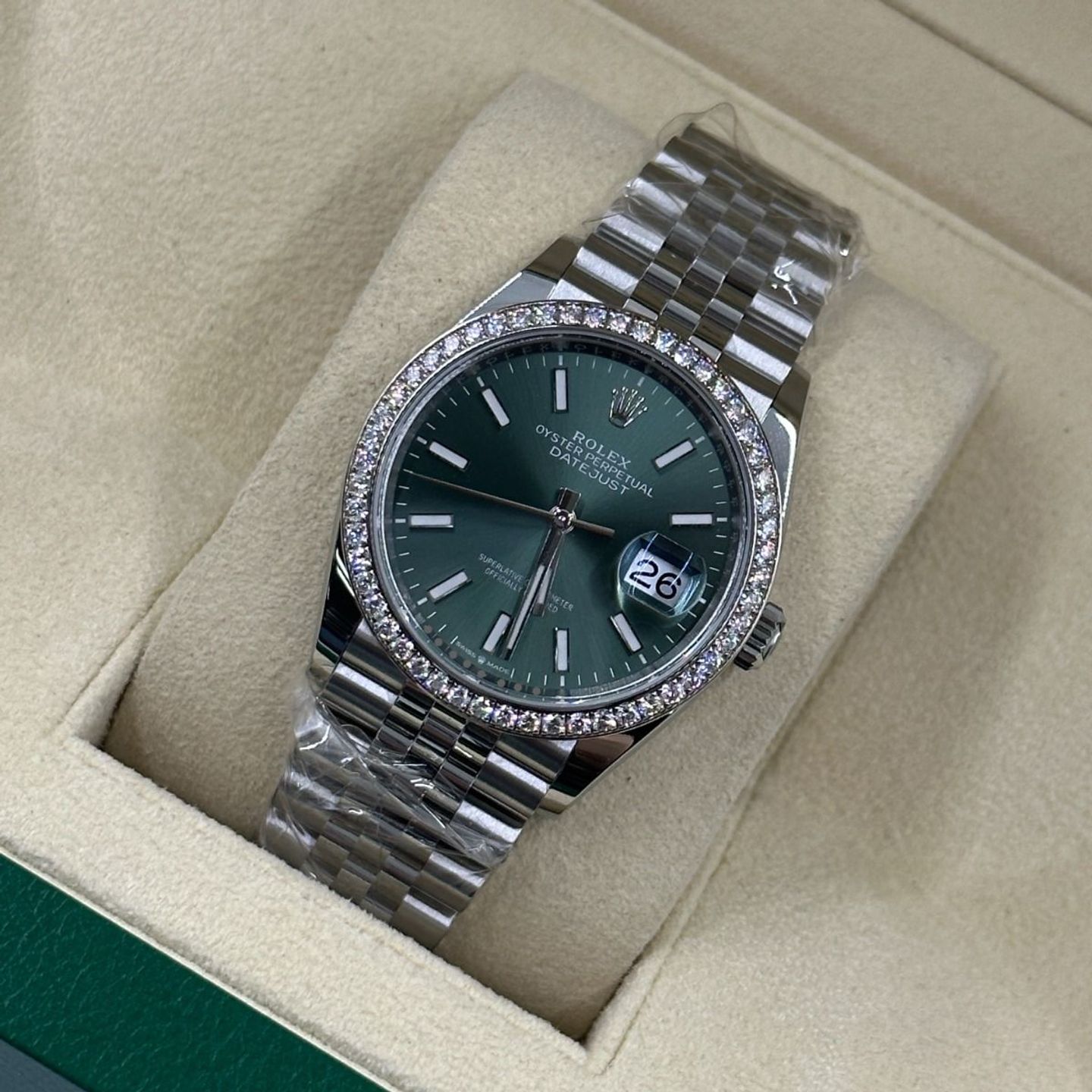 Rolex Datejust 36 126284RBR (2024) - Groen wijzerplaat 36mm Staal (8/8)