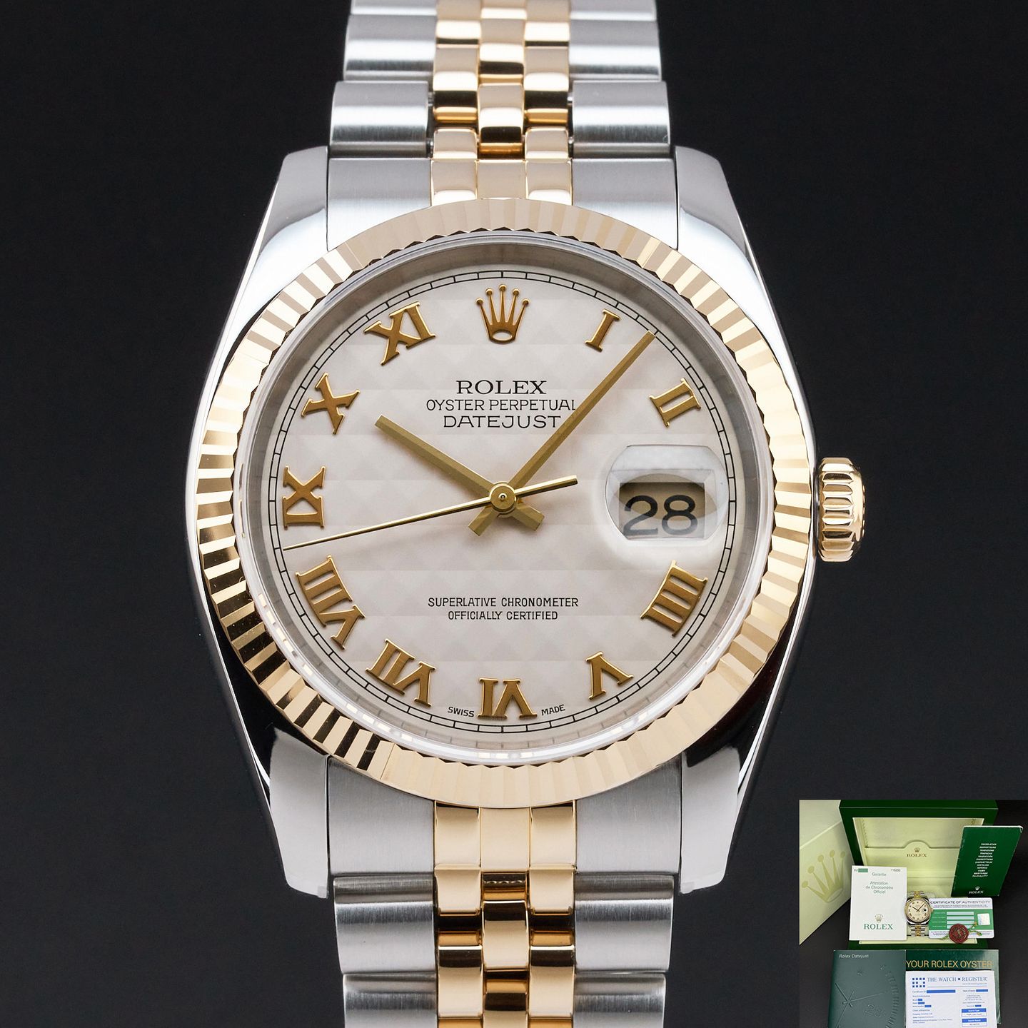 Rolex Datejust 36 116233 (2006) - 36 mm Gold/Steel case (1/8)