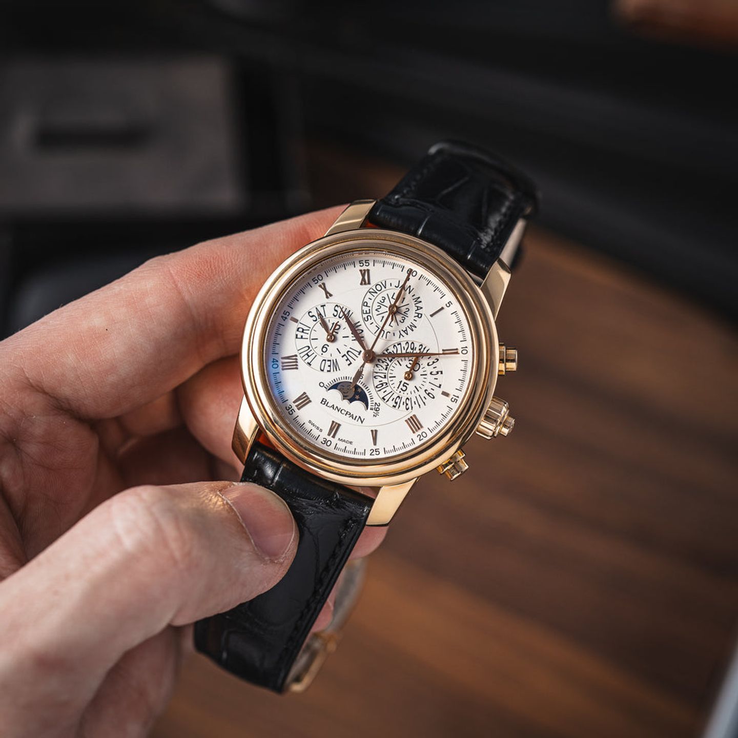 Blancpain Le Brassus 4286P-3642-55B (2015) - White dial 43 mm Red Gold case (3/8)