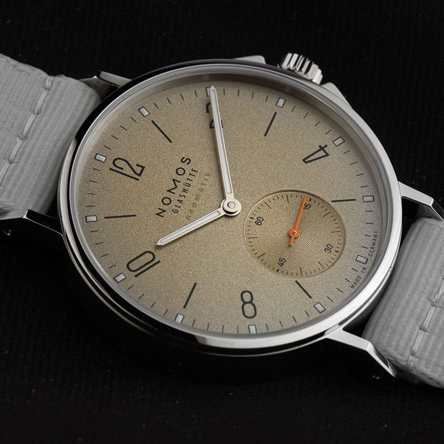 NOMOS Ahoi Neomatik 569 - (3/8)