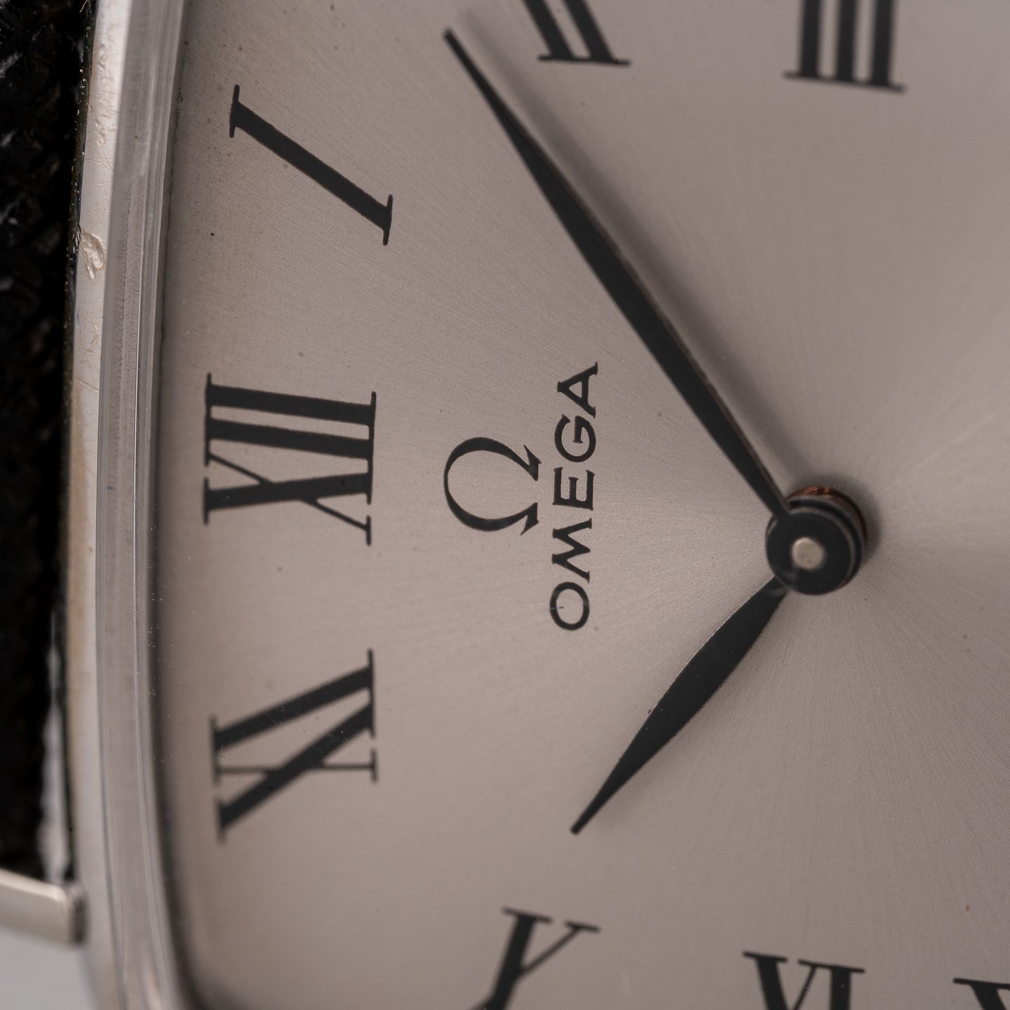 Omega Genève 511.0415 - (3/8)