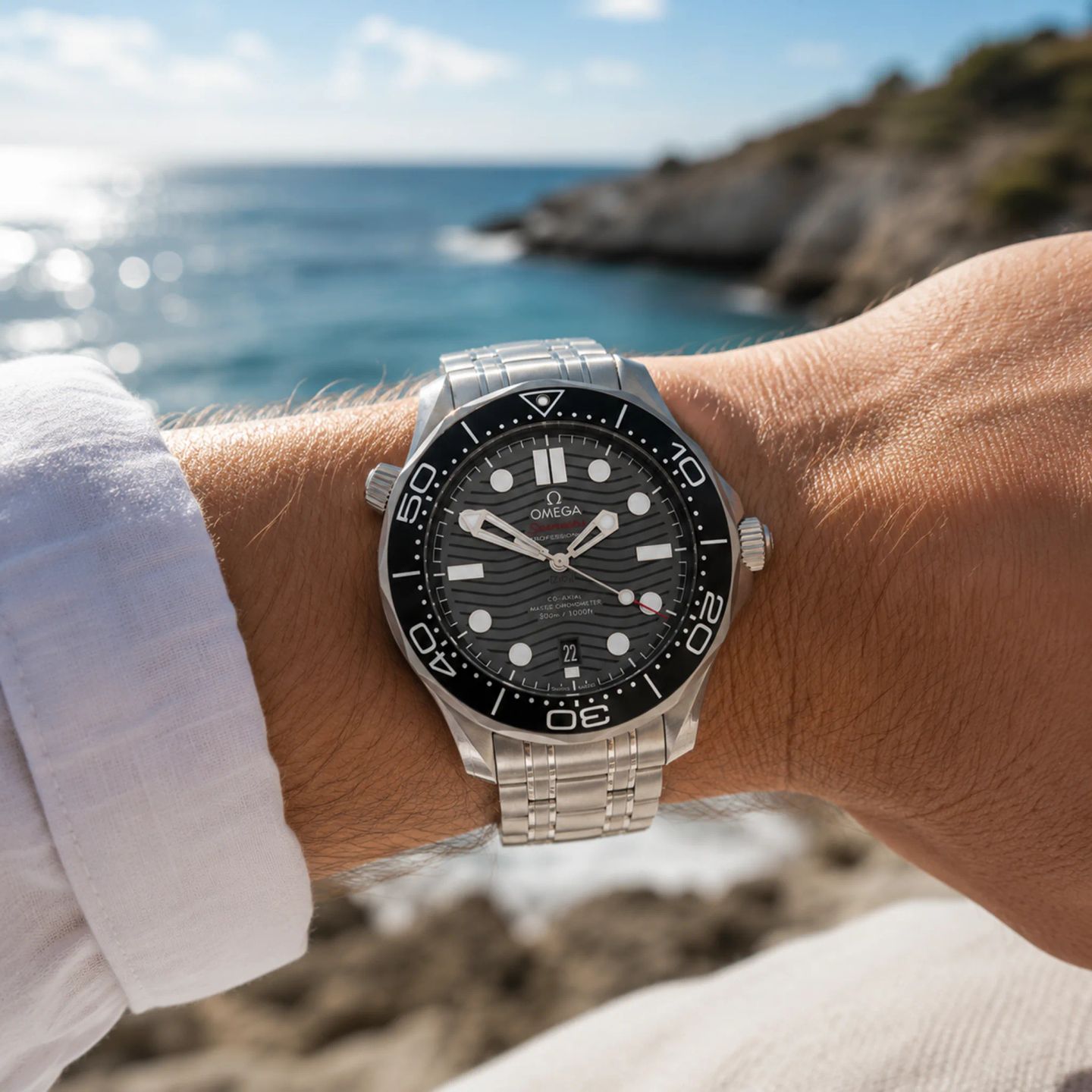Omega Seamaster Diver 300 M 210.30.42.20.01.001 - (2/8)