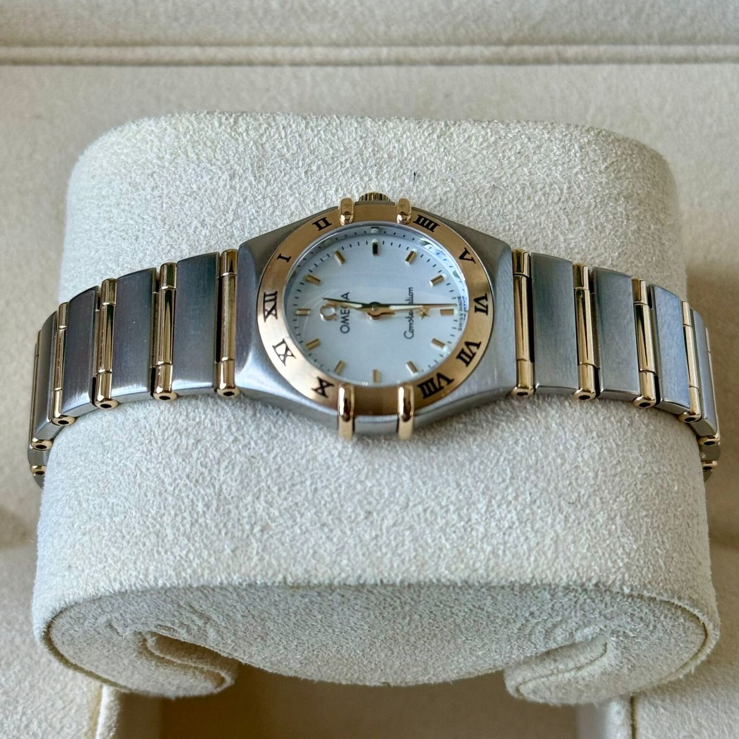 Omega Constellation 1262.70.00 (2004) - White dial 23 mm Gold/Steel case (5/7)