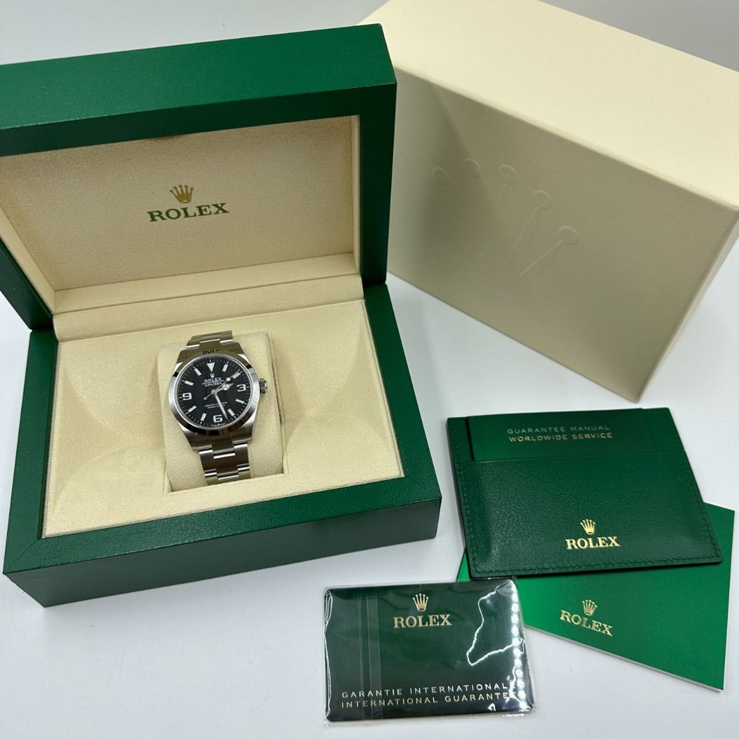 Rolex Explorer 224270 (2023) - Black dial 36 mm Steel case (3/8)