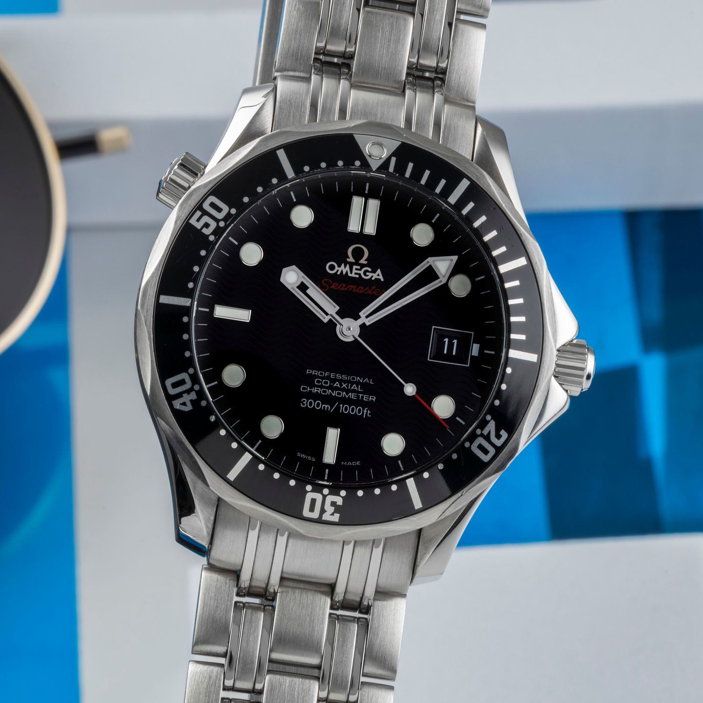 Omega Seamaster Diver 300 M 212.30.41.20.01.002 (Unknown (random serial)) - Black dial 41 mm Steel case (3/8)