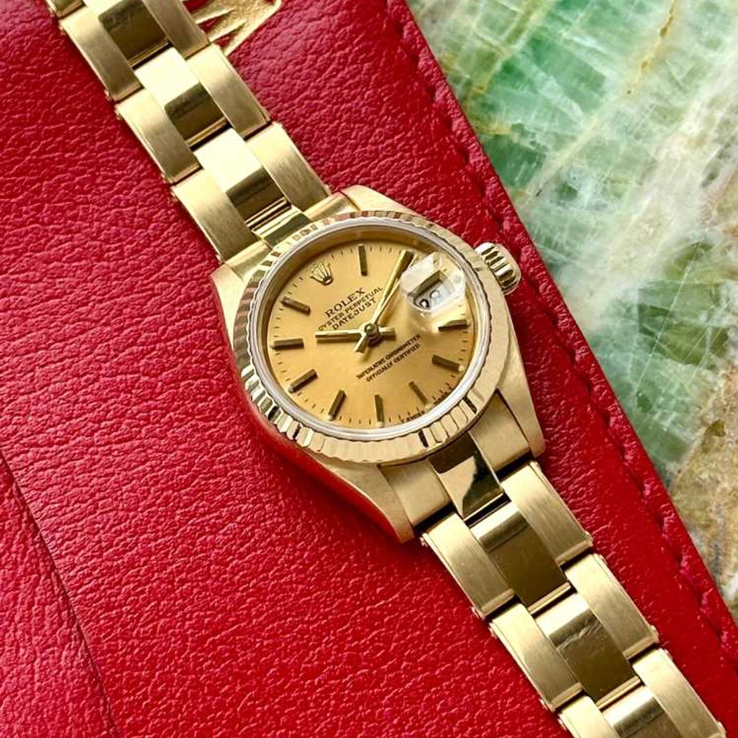 Rolex Lady-Datejust 69178 (1991) - Gold dial 26 mm Yellow Gold case (3/8)