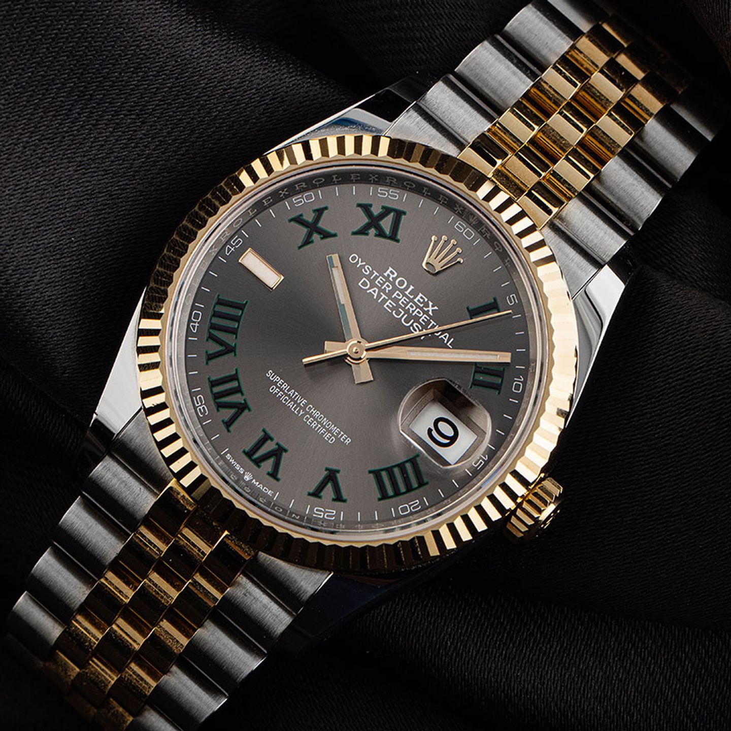 Rolex Datejust 36 126233 (2021) - Grijs wijzerplaat 36mm Goud/Staal (3/7)