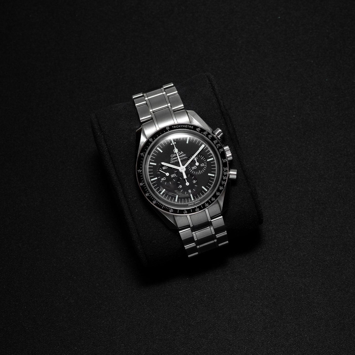 Omega Speedmaster Professional Moonwatch 311.30.42.30.01.005 (2017) - Black dial 42 mm Steel case (3/6)