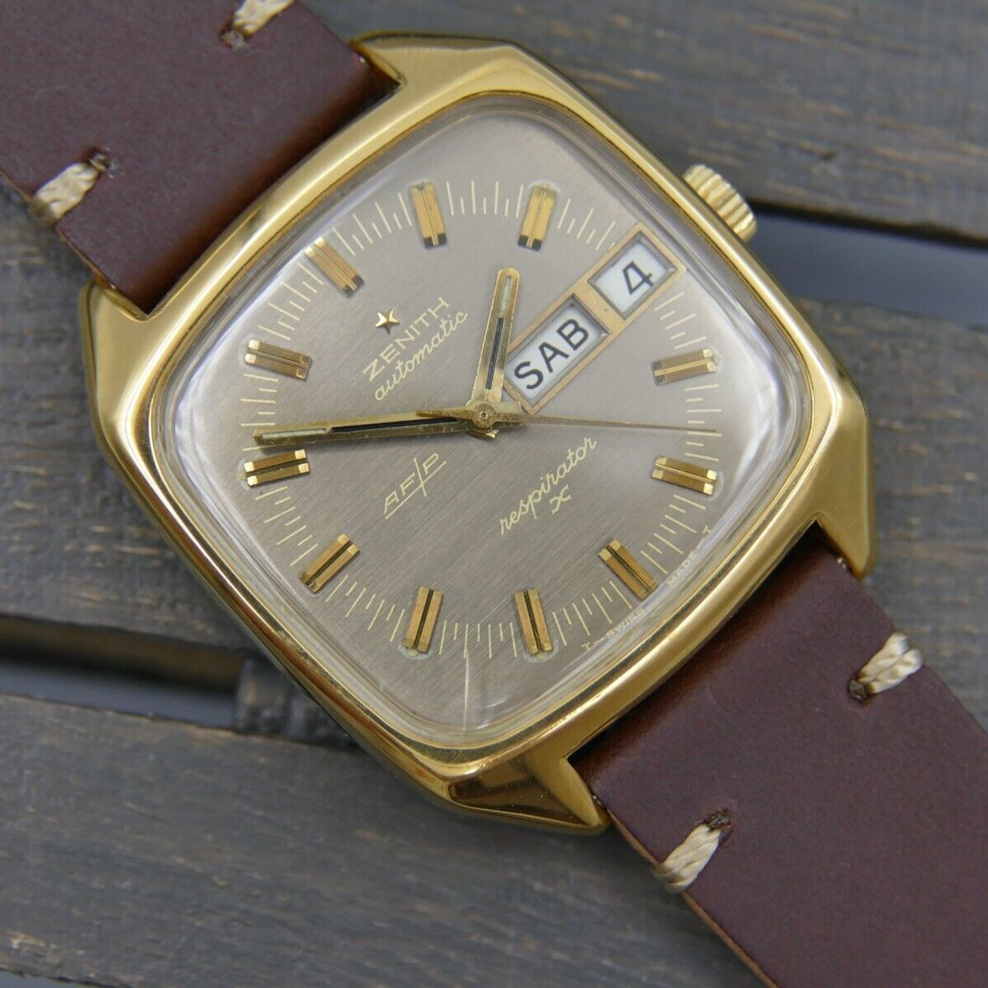 Zenith Vintage Unknown (Unknown (random serial)) - Unknown dial Unknown Unknown case (2/16)