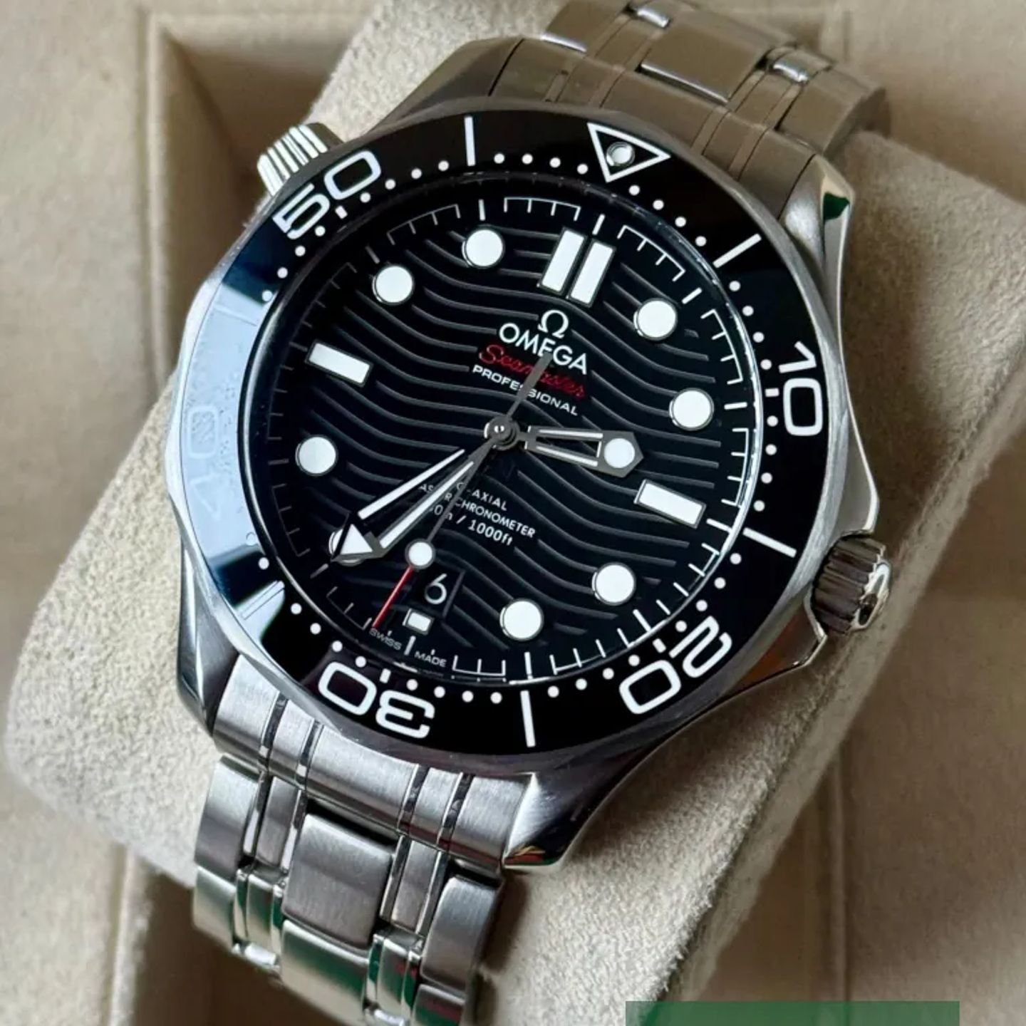 Omega Seamaster Diver 300 M 210.30.42.20.01.001 - (3/7)