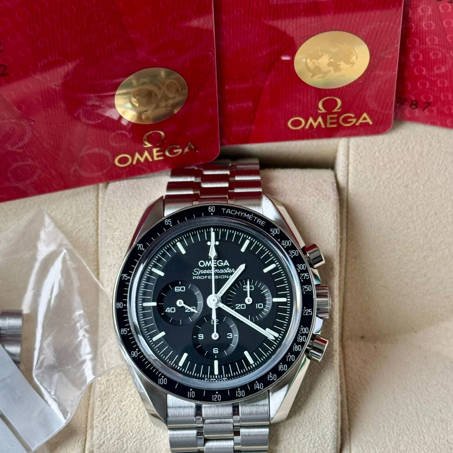 Omega Speedmaster Professional Moonwatch 310.30.42.50.01.002 (2024) - Black dial 42 mm Steel case (7/7)