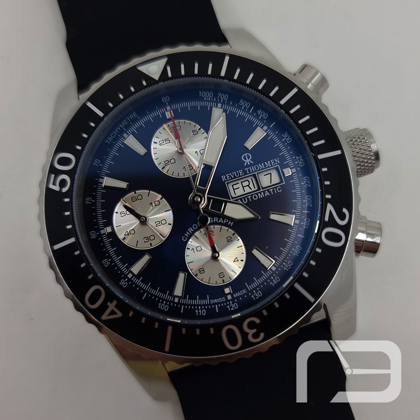 Revue Thommen Diver's Day-Date Chronograph 17030.6525 - (2/8)