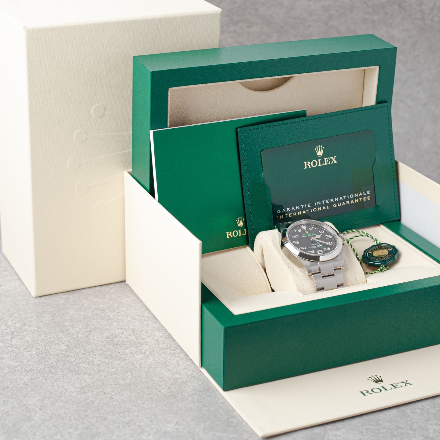 Rolex Air-King 126900 (2023) - Black dial 40 mm Steel case (3/8)