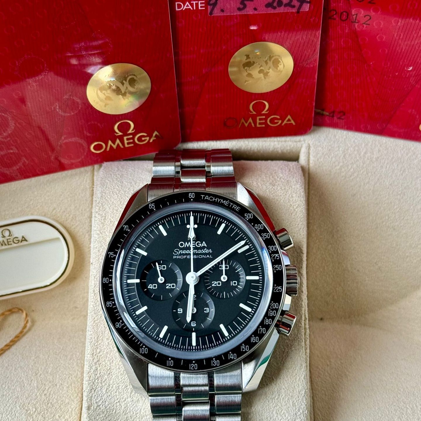 Omega Speedmaster Professional Moonwatch 310.30.42.50.01.002 (2024) - Black dial 42 mm Steel case (7/7)