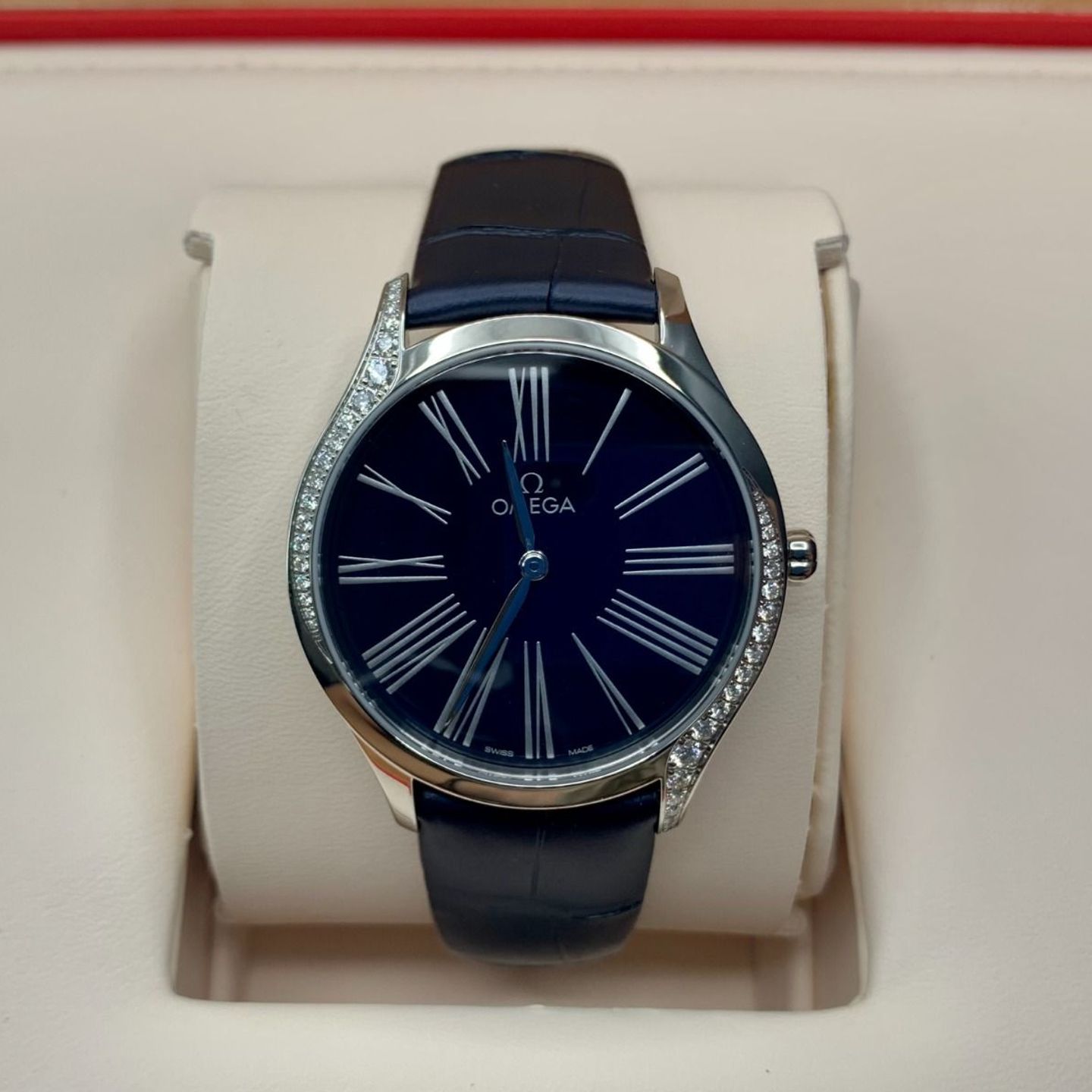 Omega De Ville Trésor 428.18.36.60.03.001 (2024) - Blauw wijzerplaat 36mm Staal (4/8)