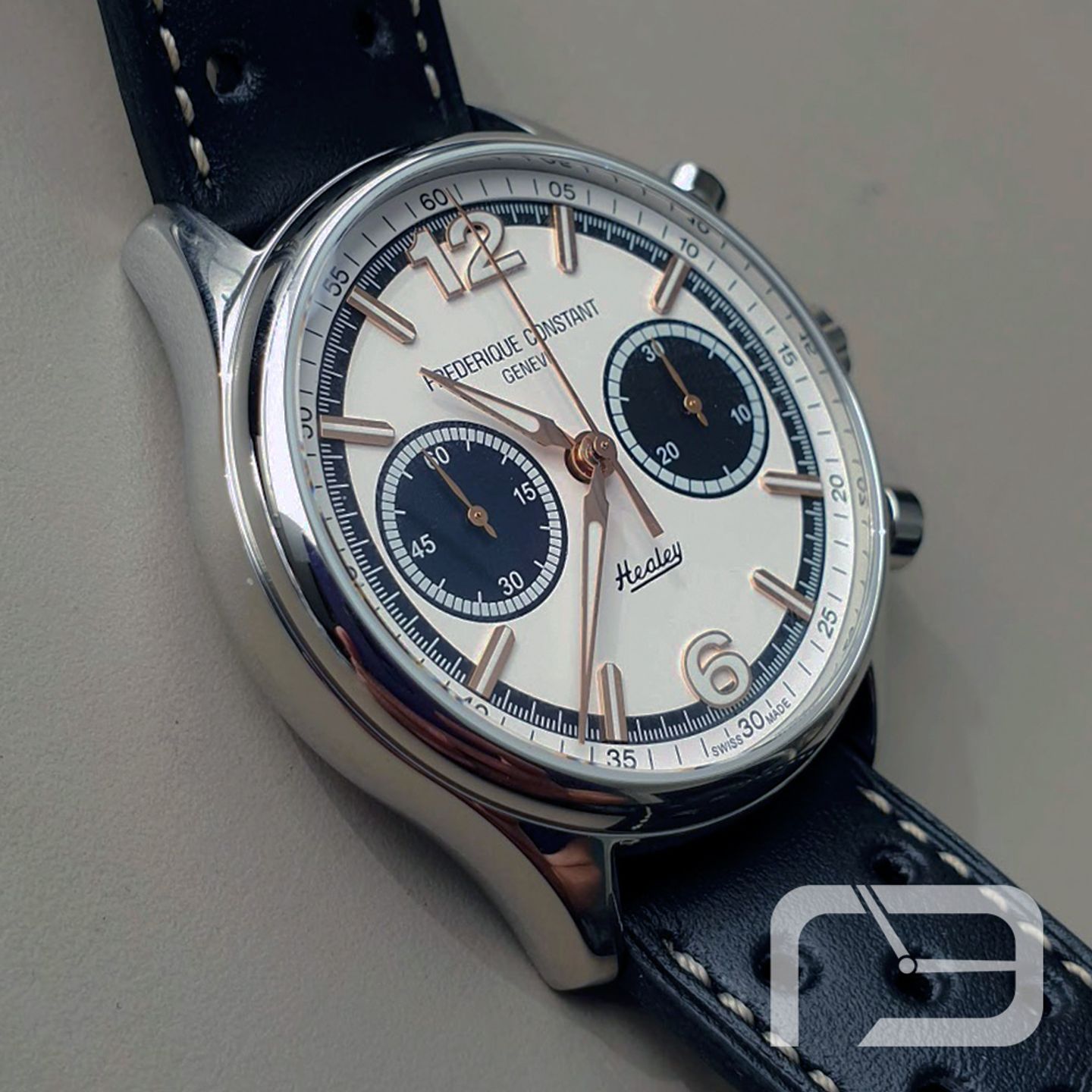 Frederique Constant Vintage Rally FC-397HWB5B6 (2024) - White dial 42 mm Steel case (4/8)