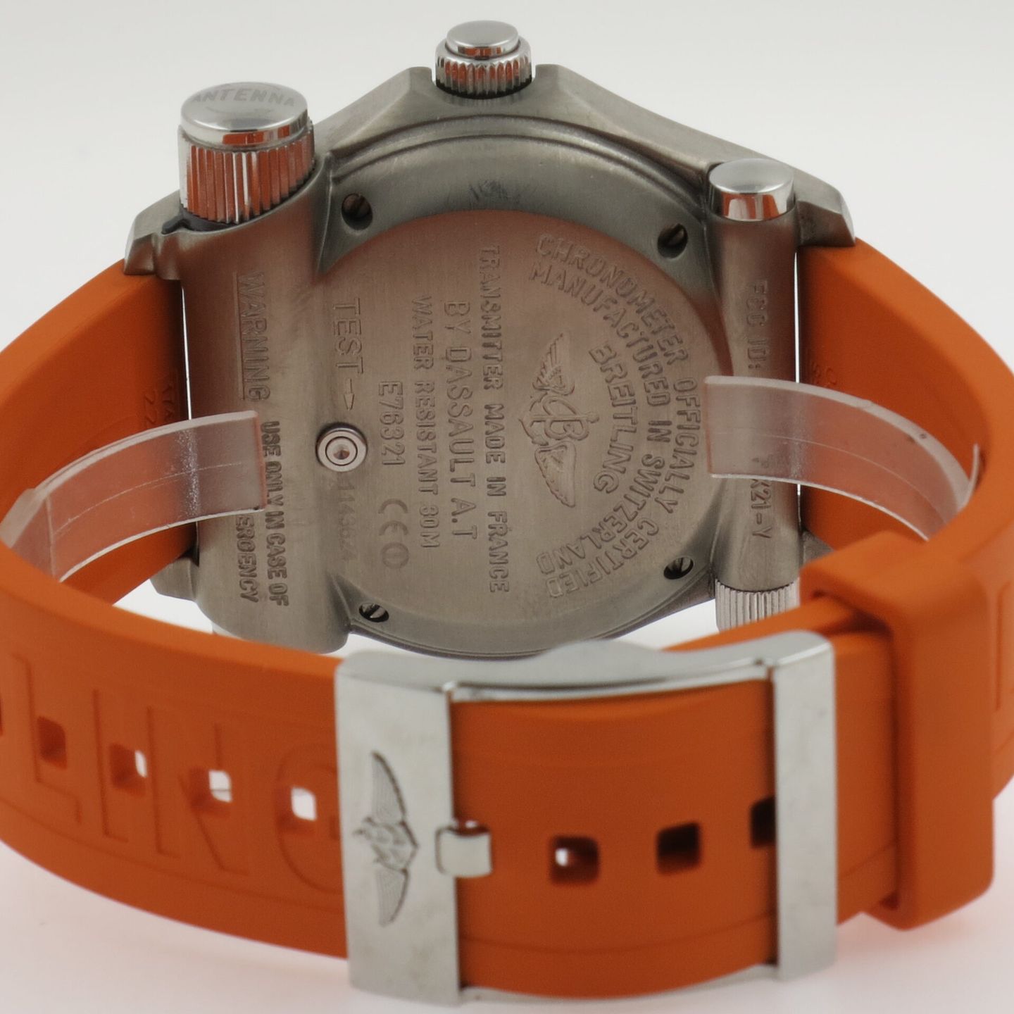 Breitling Emergency E76321 (2011) - Oranje wijzerplaat 43mm Titanium (3/4)