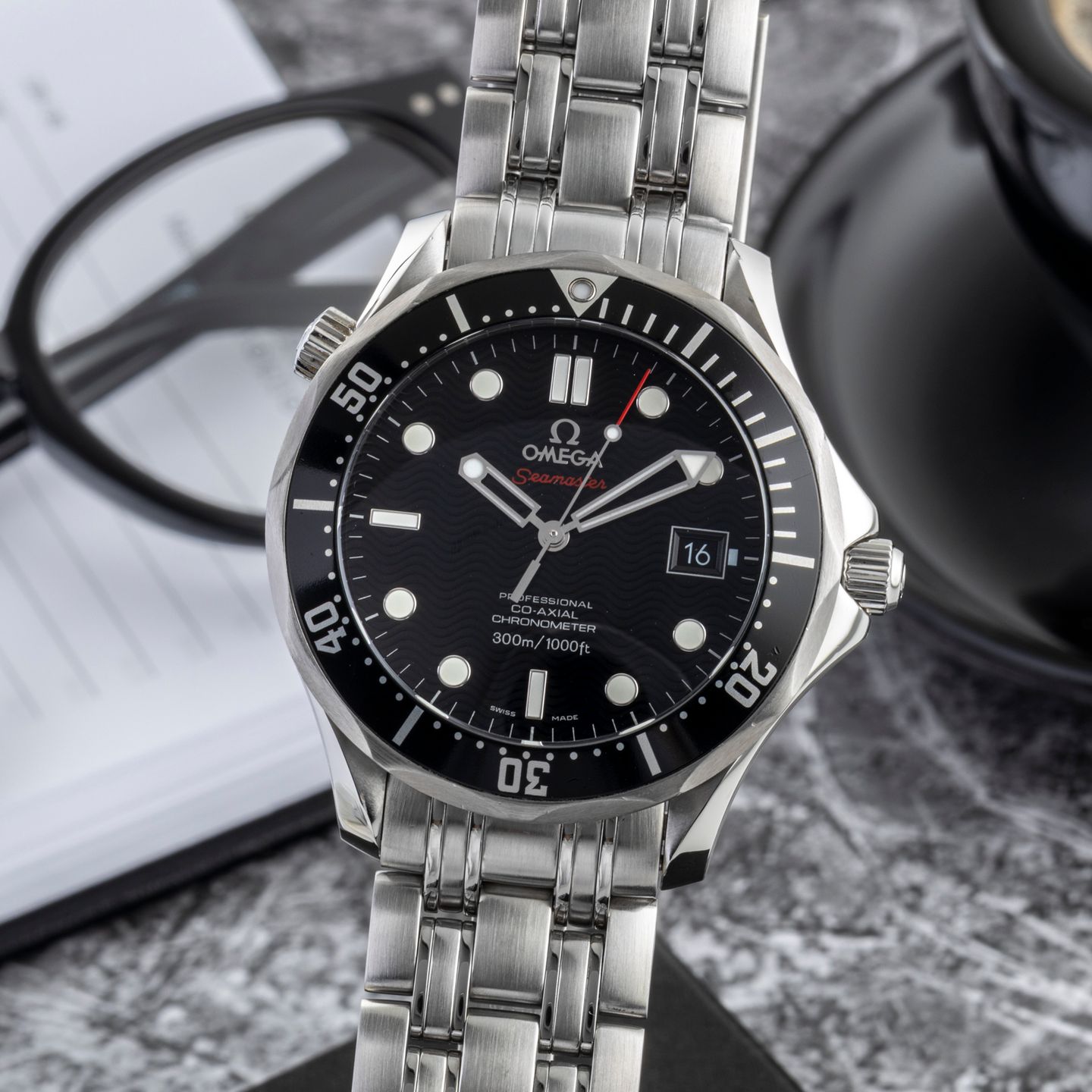 Omega Seamaster Diver 300 M 212.30.41.20.01.002 (2008) - Black dial 41 mm Steel case (3/8)