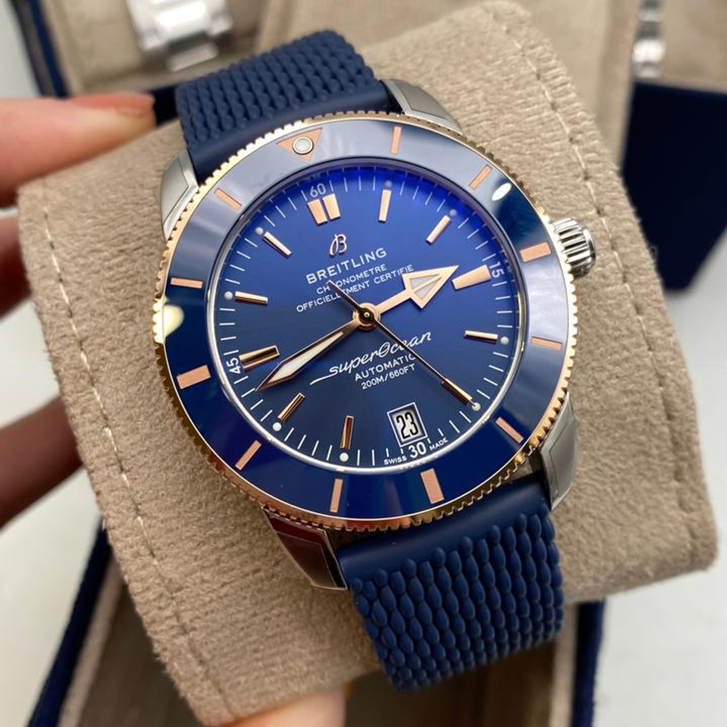 Breitling Superocean Heritage UB2010161C1S1 - (4/10)