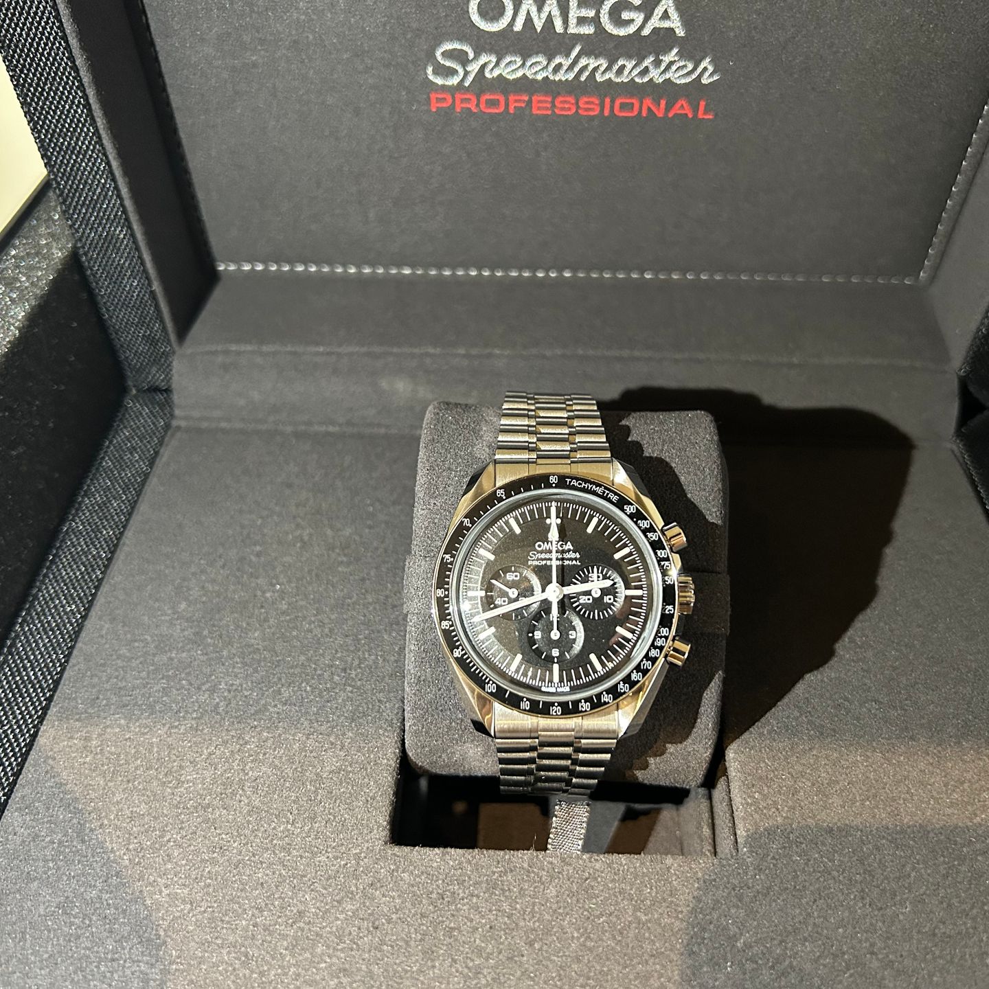 Omega Speedmaster Professional Moonwatch 310.30.42.50.01.001 (2024) - Black dial 42 mm Steel case (3/8)