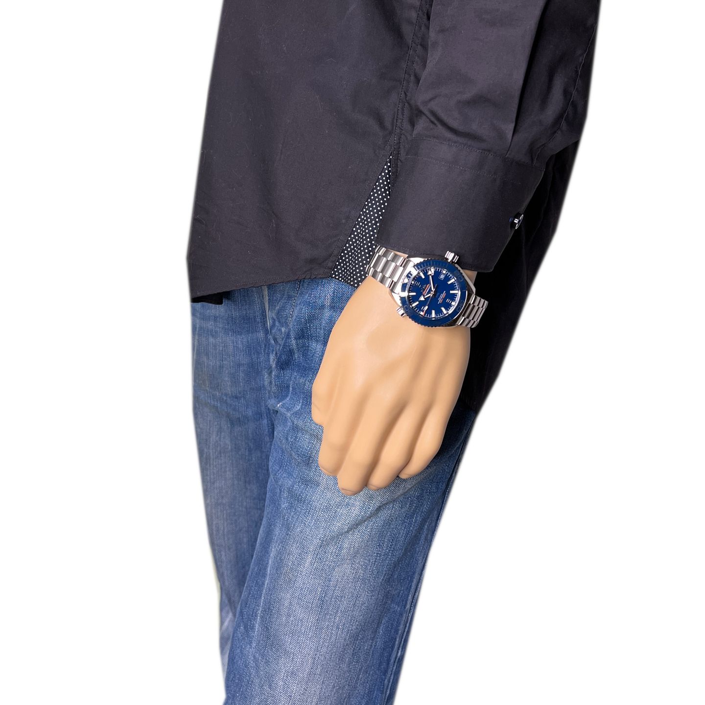 Omega Seamaster Planet Ocean 215.30.44.21.03.001 (2024) - Blue dial 44 mm Steel case (3/8)