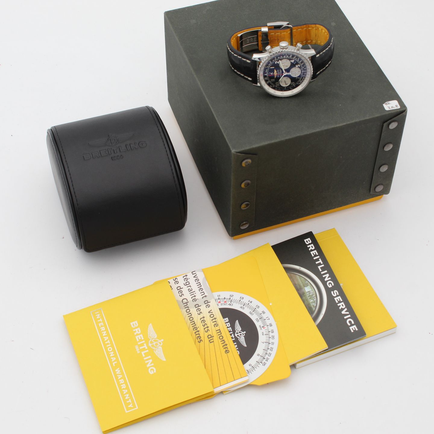 Breitling Navitimer 01 AB0120 (2013) - Black dial 43 mm Steel case (8/8)